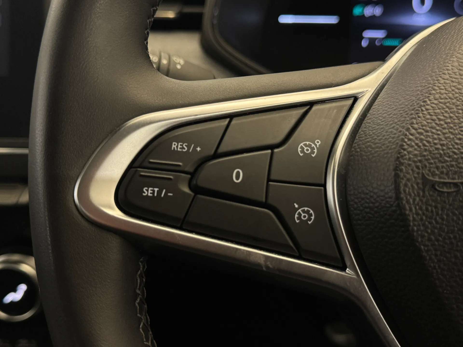 2024 RENAULT CLIO 2024 RENAULT CLIO