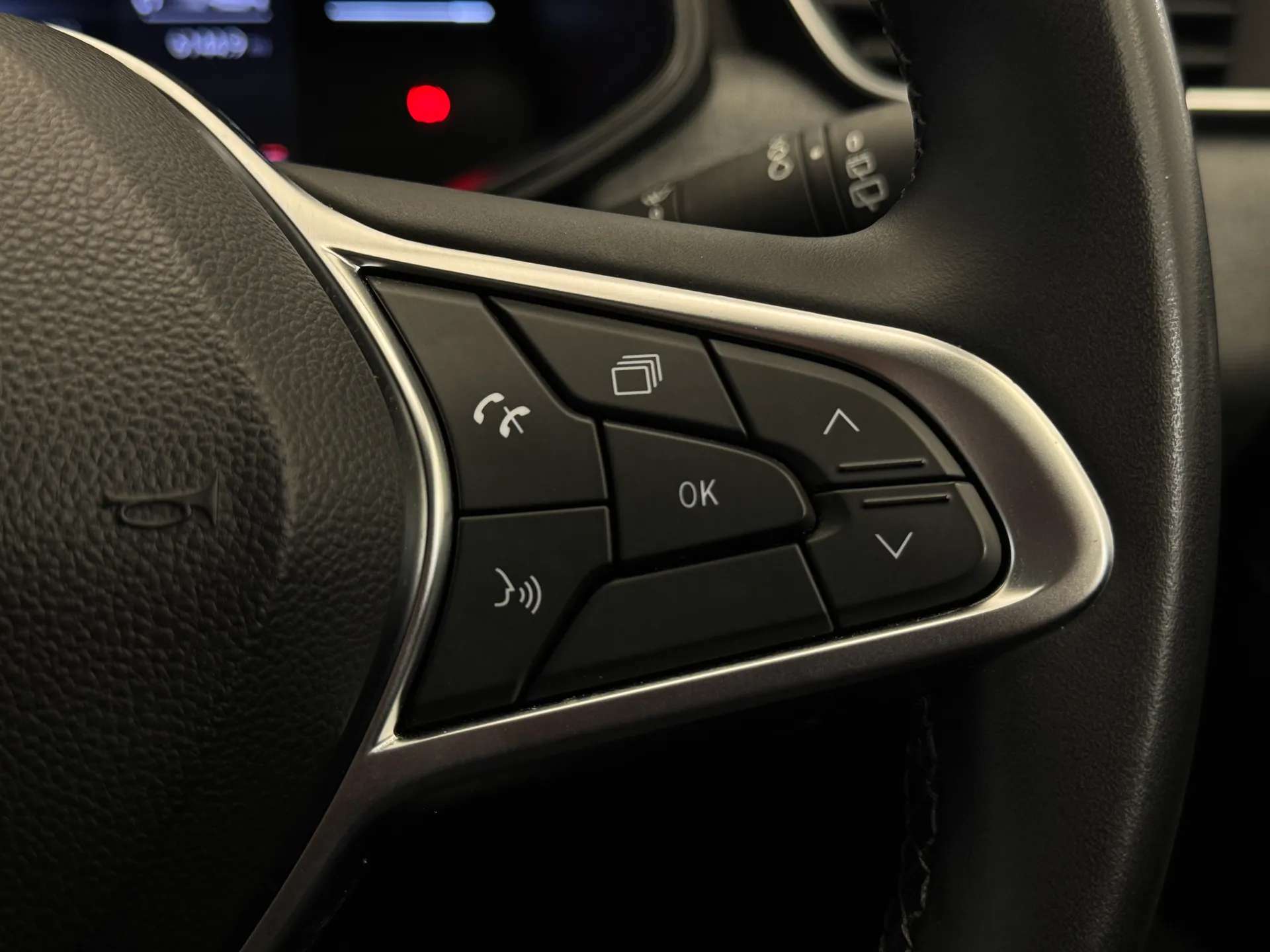 2024 RENAULT CLIO 2024 RENAULT CLIO