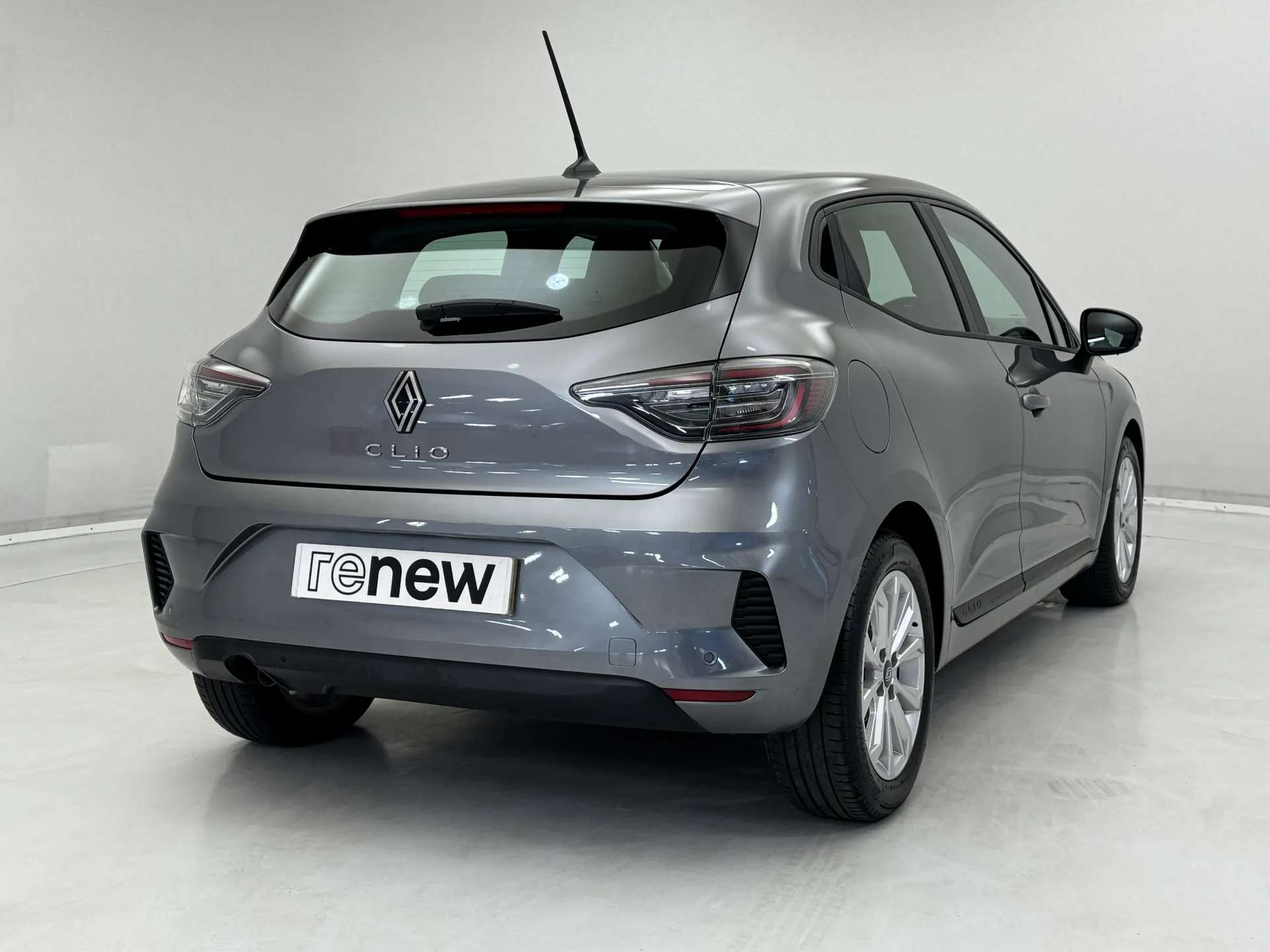 2024 RENAULT CLIO 2024 RENAULT CLIO