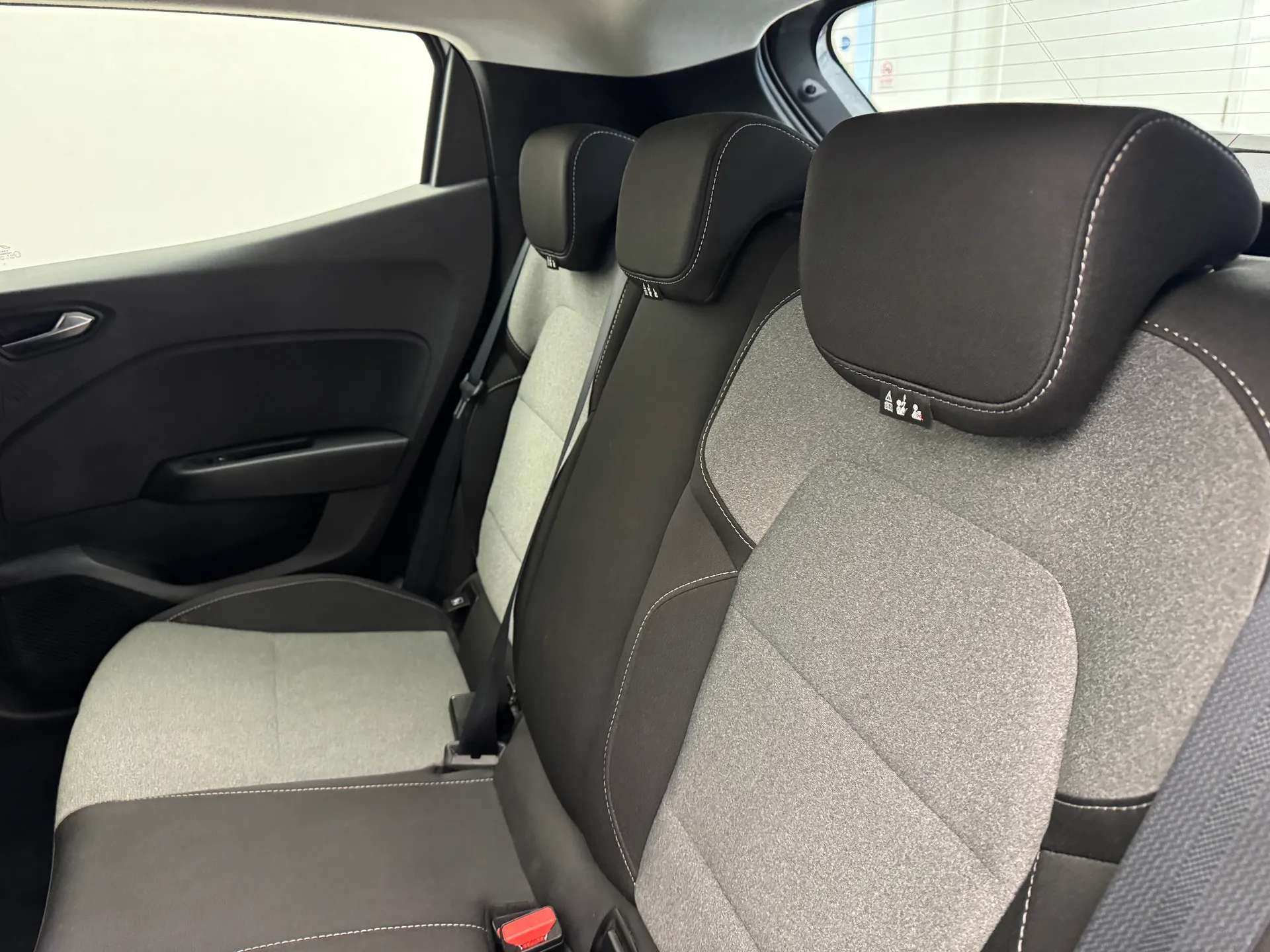 2024 RENAULT CLIO 2024 RENAULT CLIO