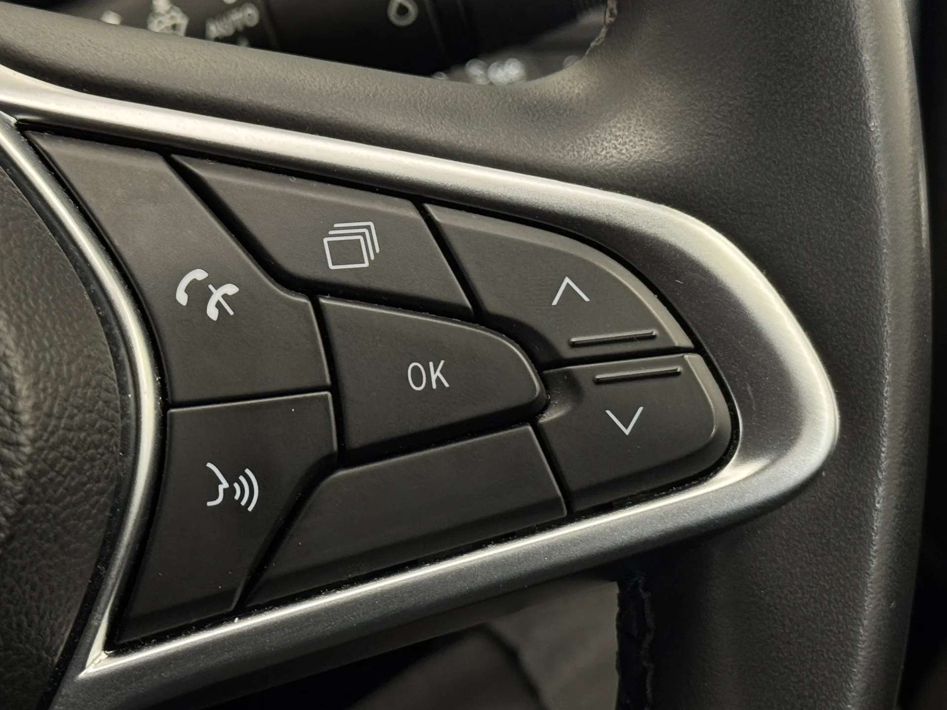 2024 RENAULT CLIO 2024 RENAULT CLIO