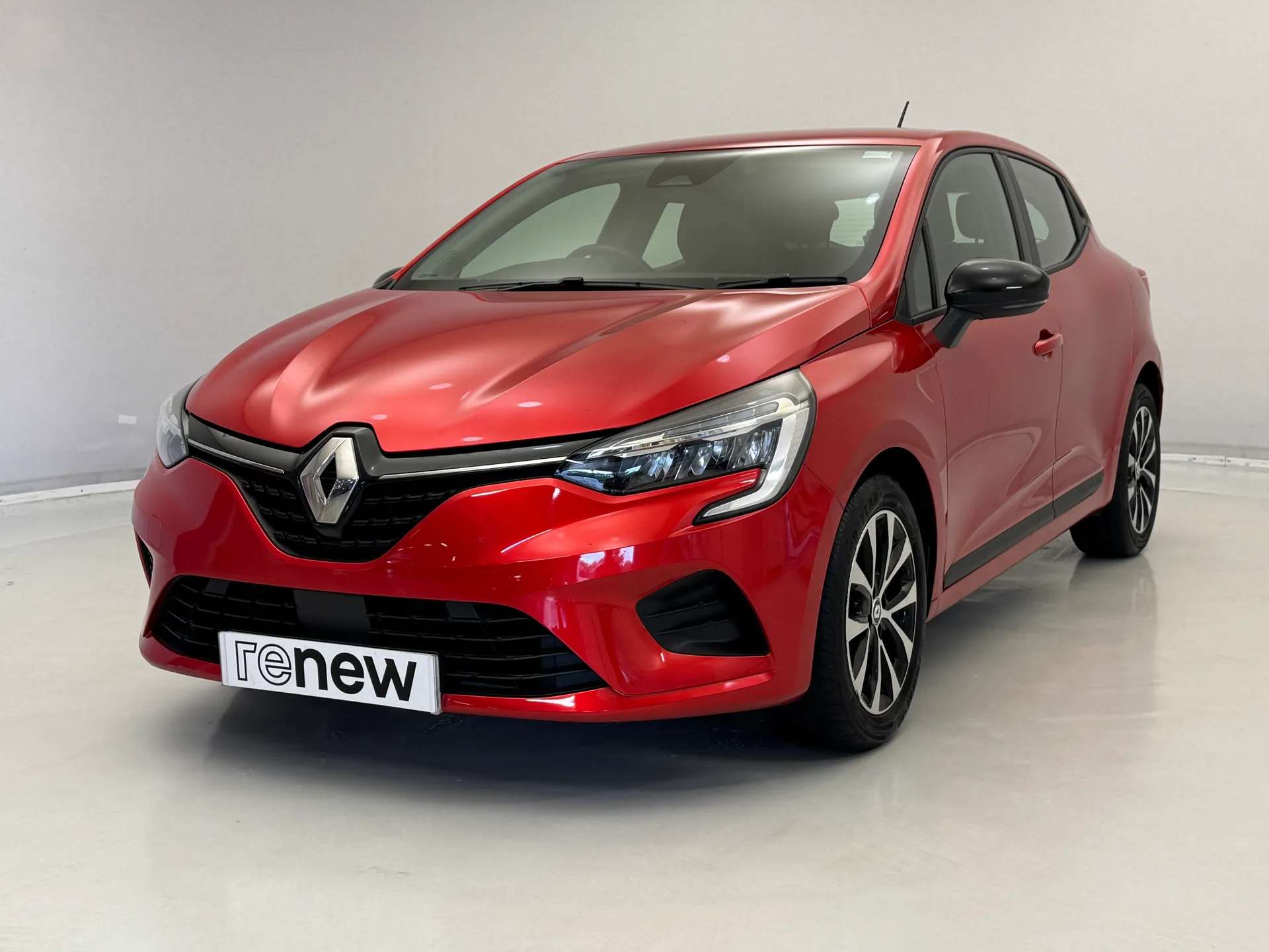A 2022 RENAULT CLIO 1.0 TCe 90 Evolution 5dr A 2022 RENAULT CLIO 1.0 TCe 90 Evolution 5dr