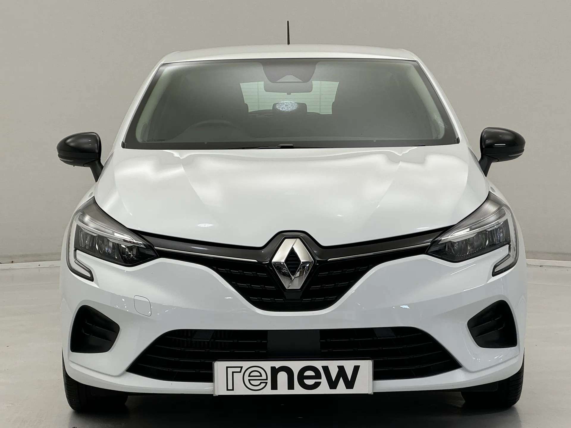 A 2022 RENAULT CLIO 1.0 TCe 90 Evolution 5dr A 2022 RENAULT CLIO 1.0 TCe 90 Evolution 5dr