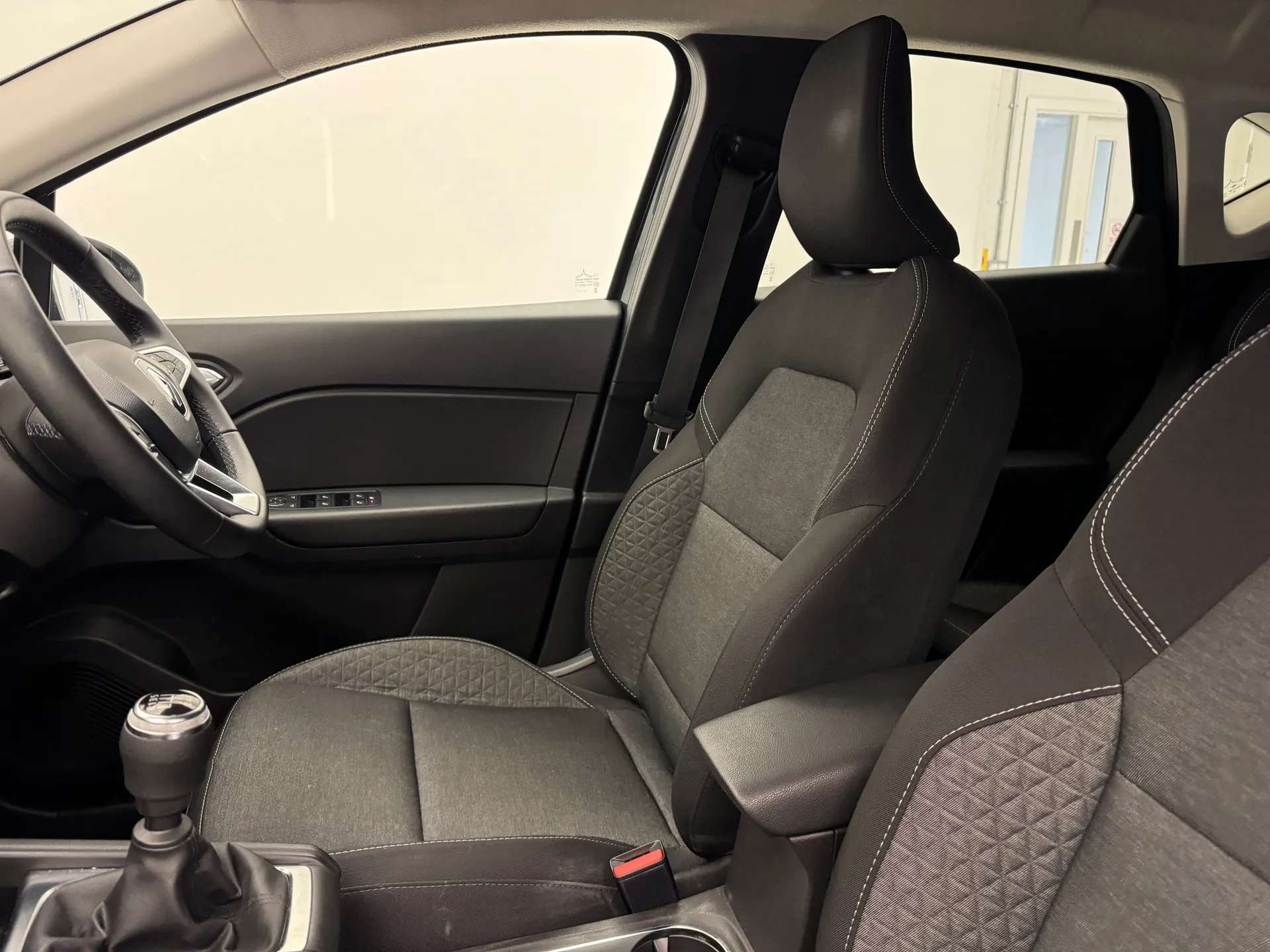 2022 RENAULT CAPTUR 2022 RENAULT CAPTUR