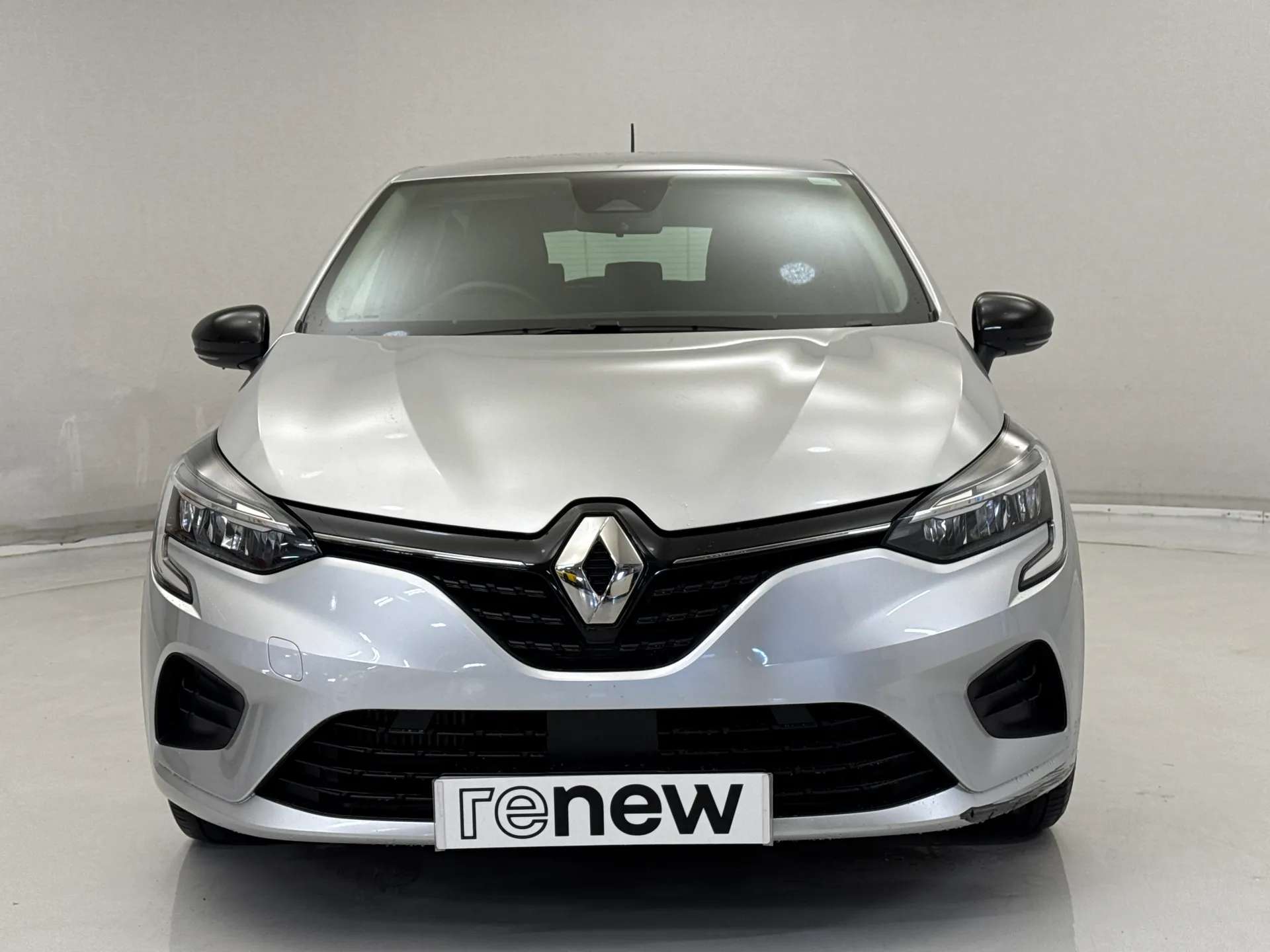 A 2023 RENAULT CLIO 1.0 TCe 90 Evolution 5dr A 2023 RENAULT CLIO 1.0 TCe 90 Evolution 5dr