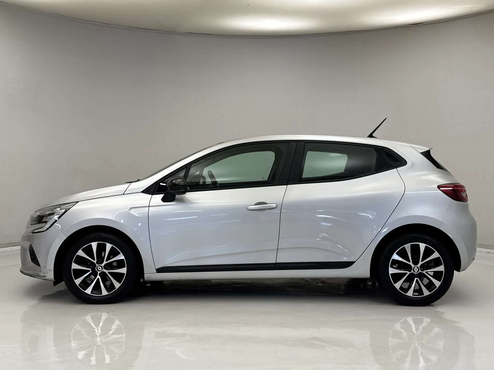 2023 RENAULT CLIO 2023 RENAULT CLIO