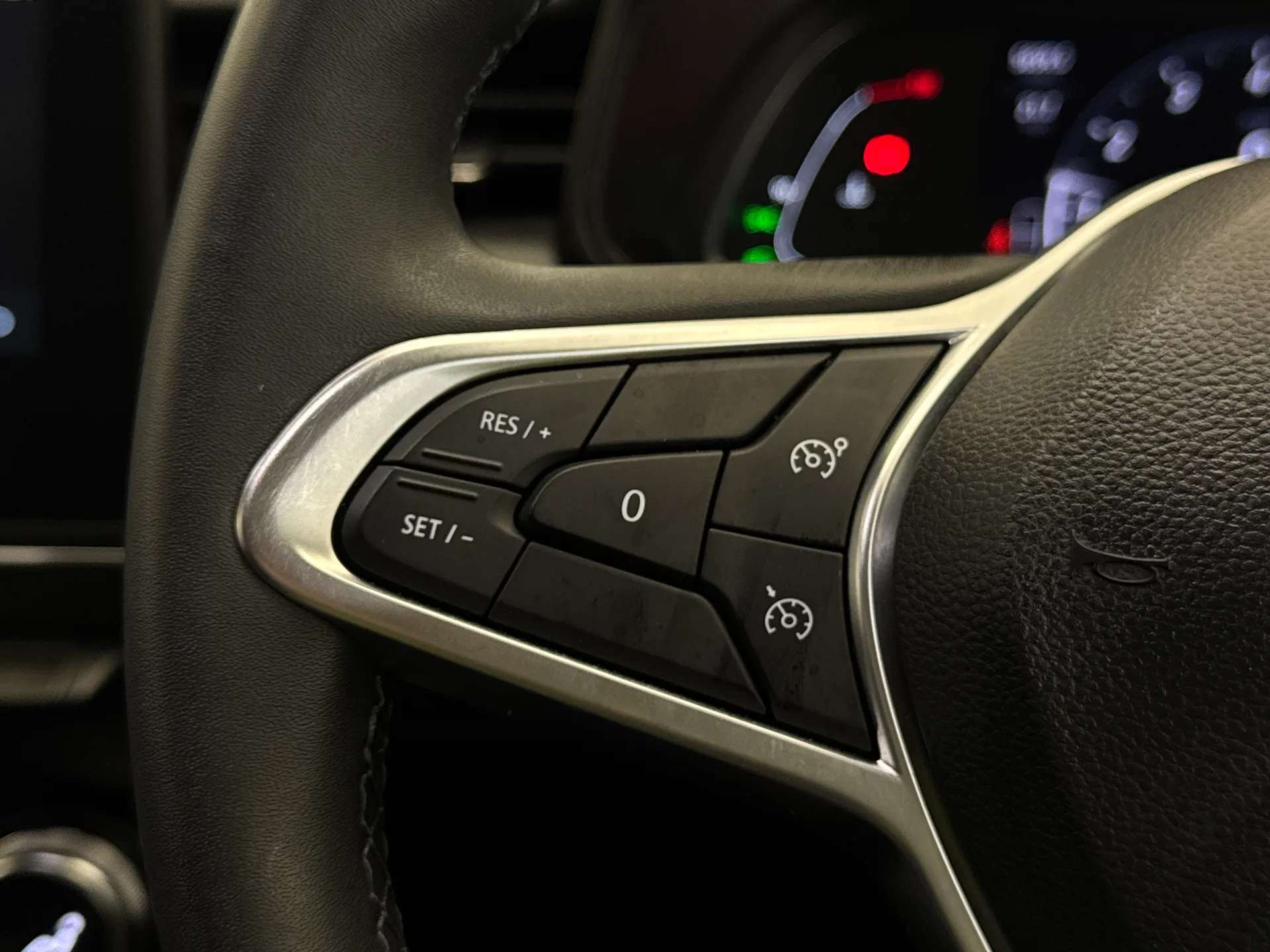 2023 RENAULT CLIO 2023 RENAULT CLIO