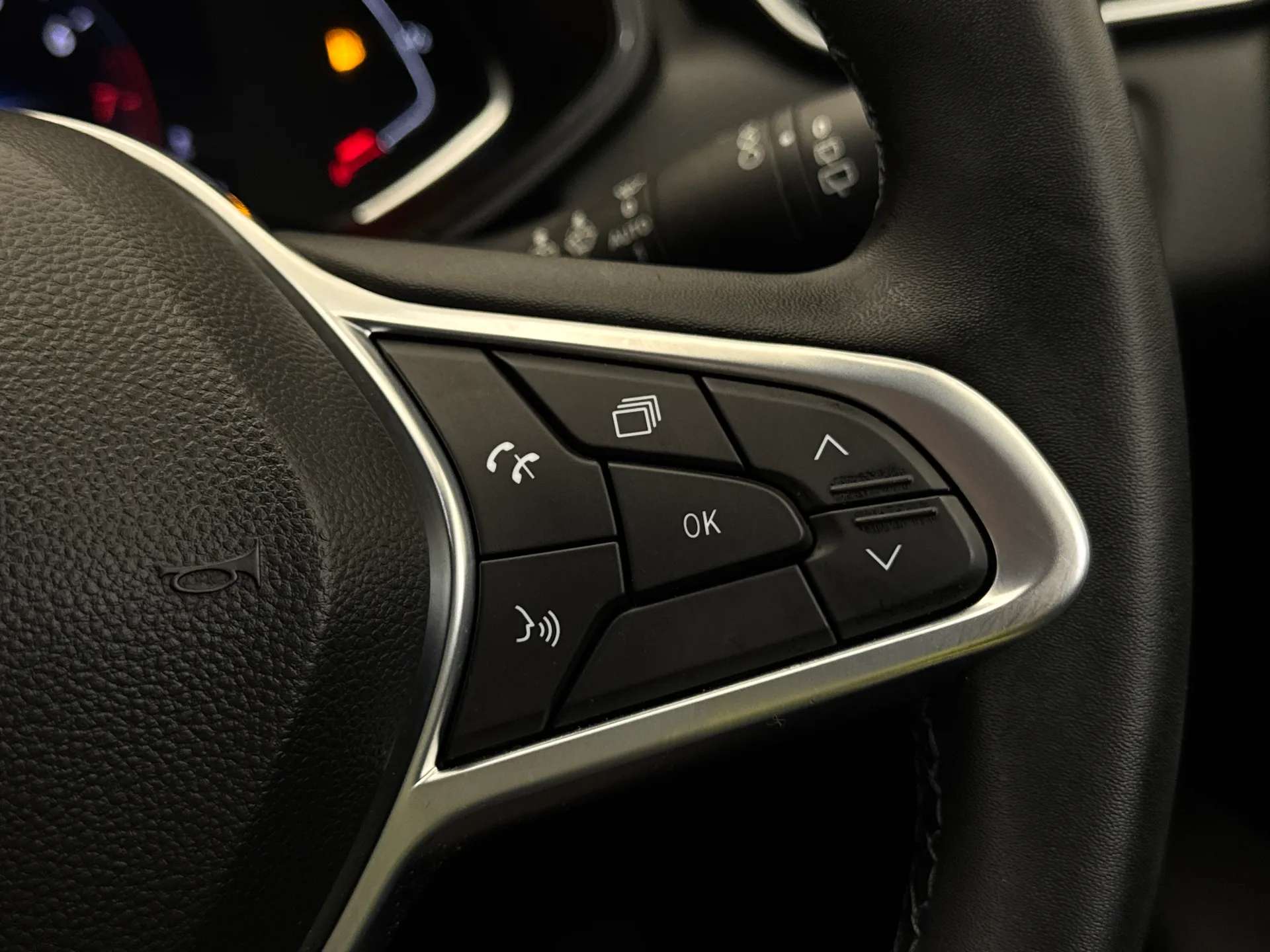 2023 RENAULT CLIO 2023 RENAULT CLIO