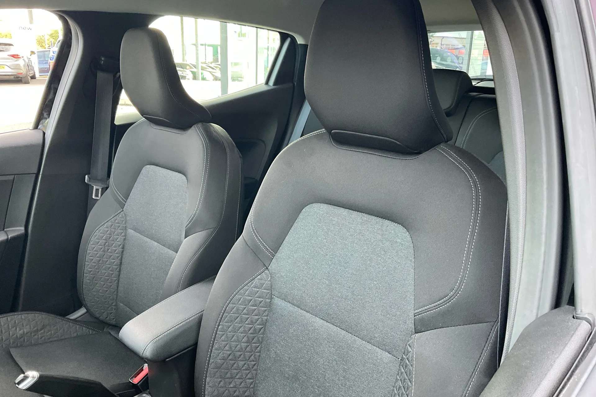 0 RENAULT CLIO 0 RENAULT CLIO