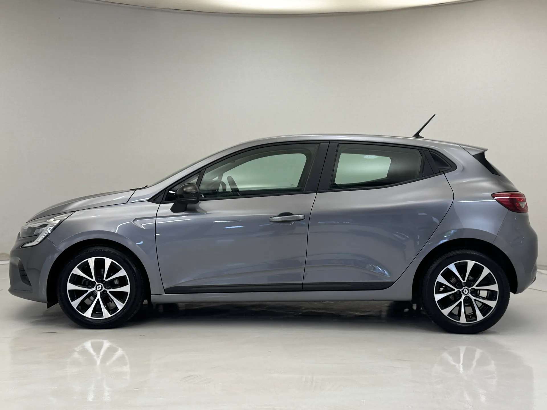 2023 RENAULT CLIO 2023 RENAULT CLIO