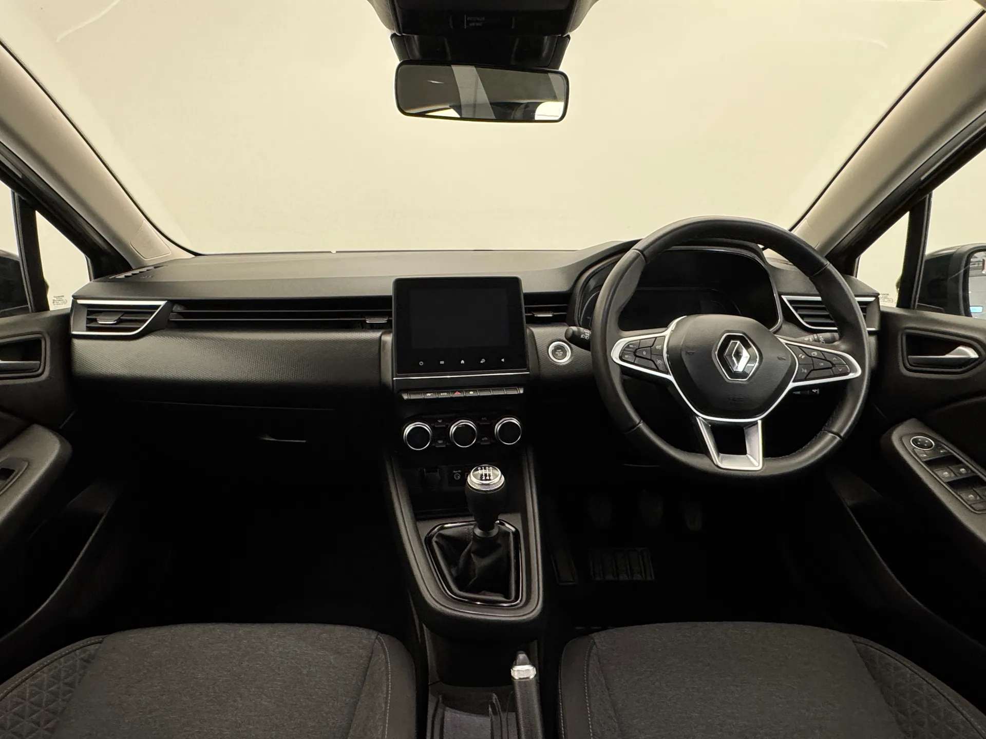 2023 RENAULT CLIO 2023 RENAULT CLIO