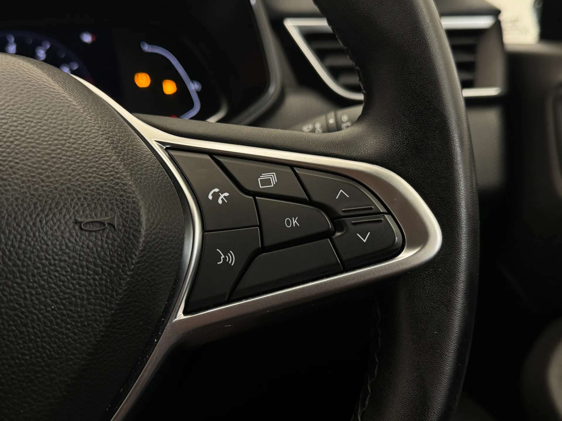 2023 RENAULT CLIO 2023 RENAULT CLIO