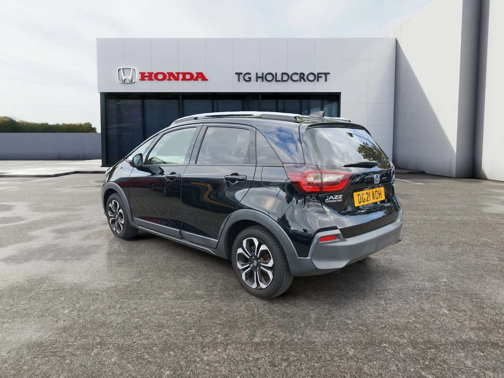 A 2021 HONDA JAZZ 1.5 i-MMD Hybrid Crosstar EX 5dr eCVT A 2021 HONDA JAZZ 1.5 i-MMD Hybrid Crosstar EX 5dr eCVT