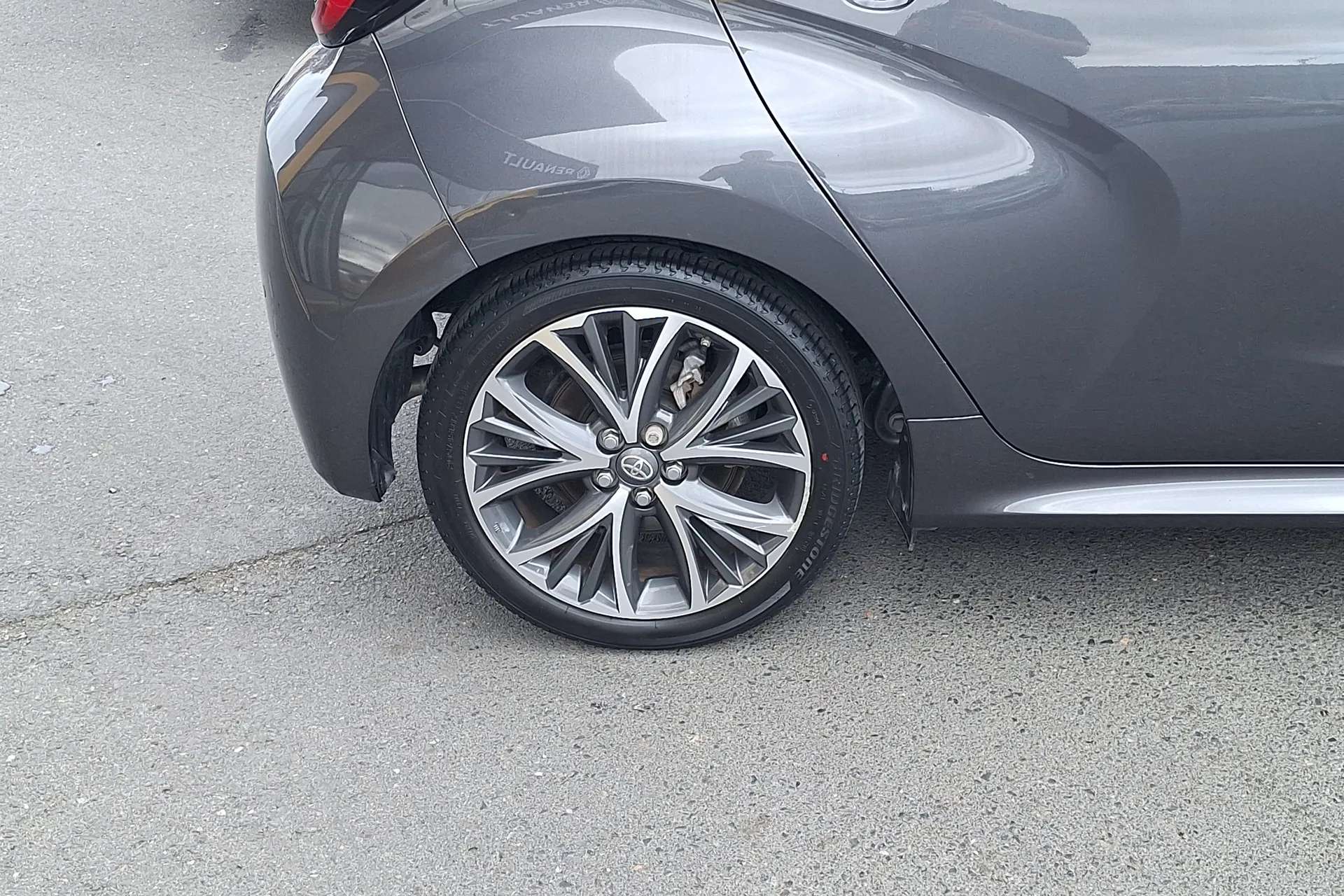 A 2020 TOYOTA YARIS 1.5 Hybrid Excel 5dr CVT A 2020 TOYOTA YARIS 1.5 Hybrid Excel 5dr CVT