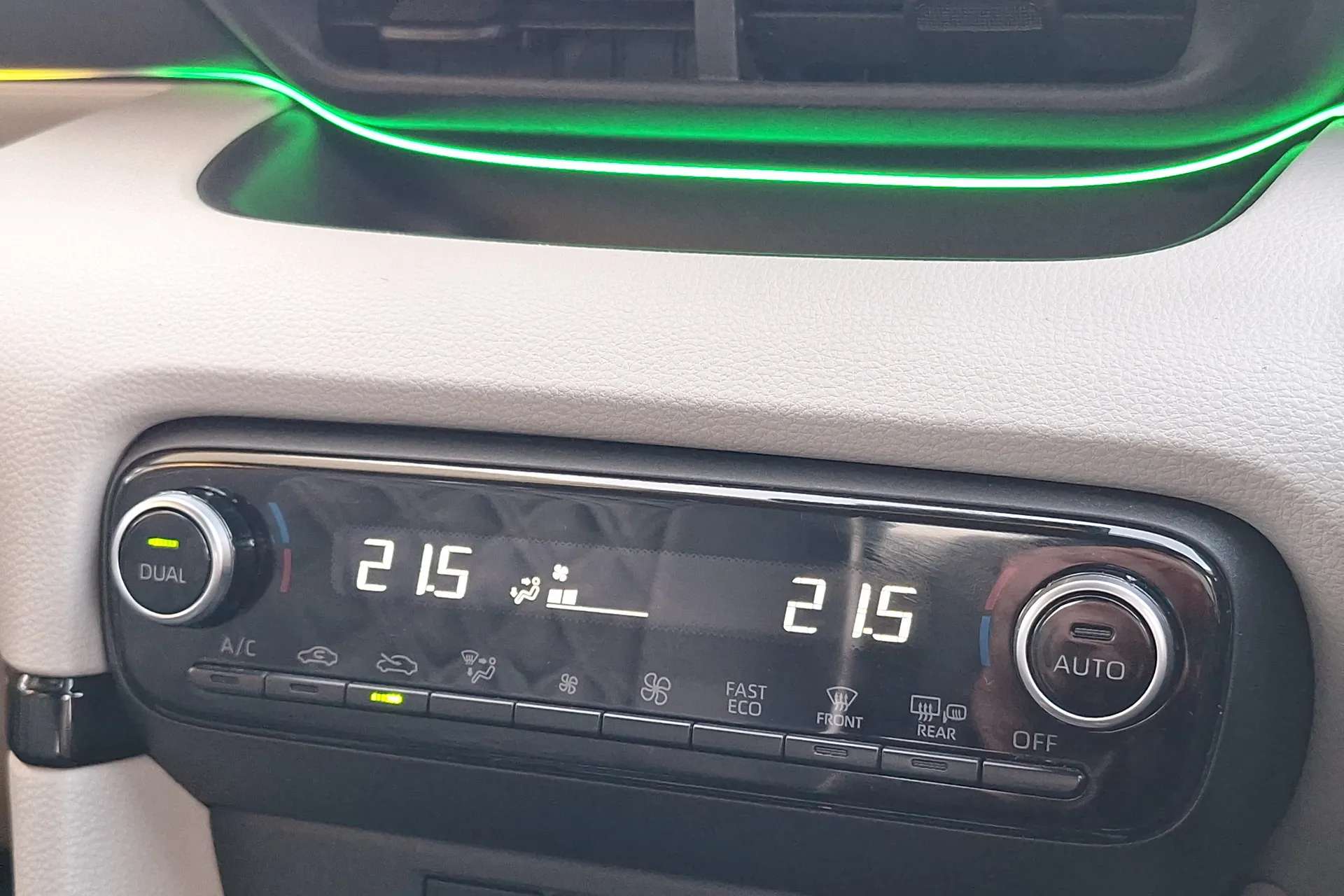 2022 TOYOTA YARIS 2022 TOYOTA YARIS