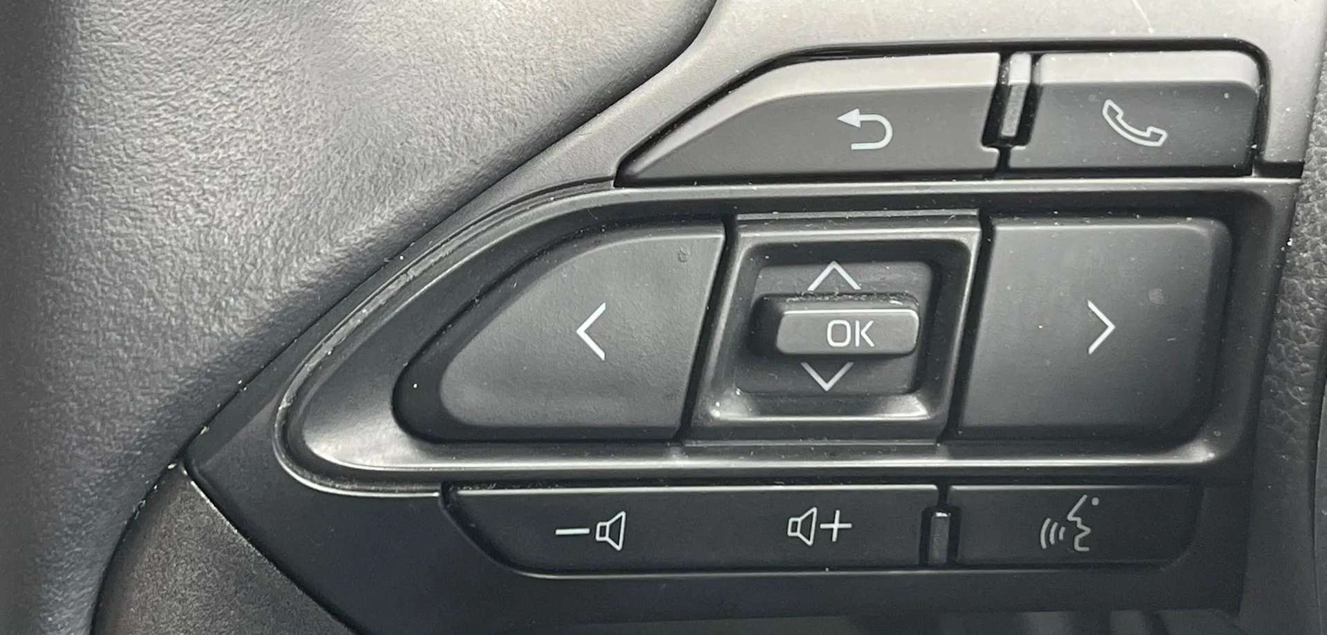 2023 TOYOTA YARIS 2023 TOYOTA YARIS