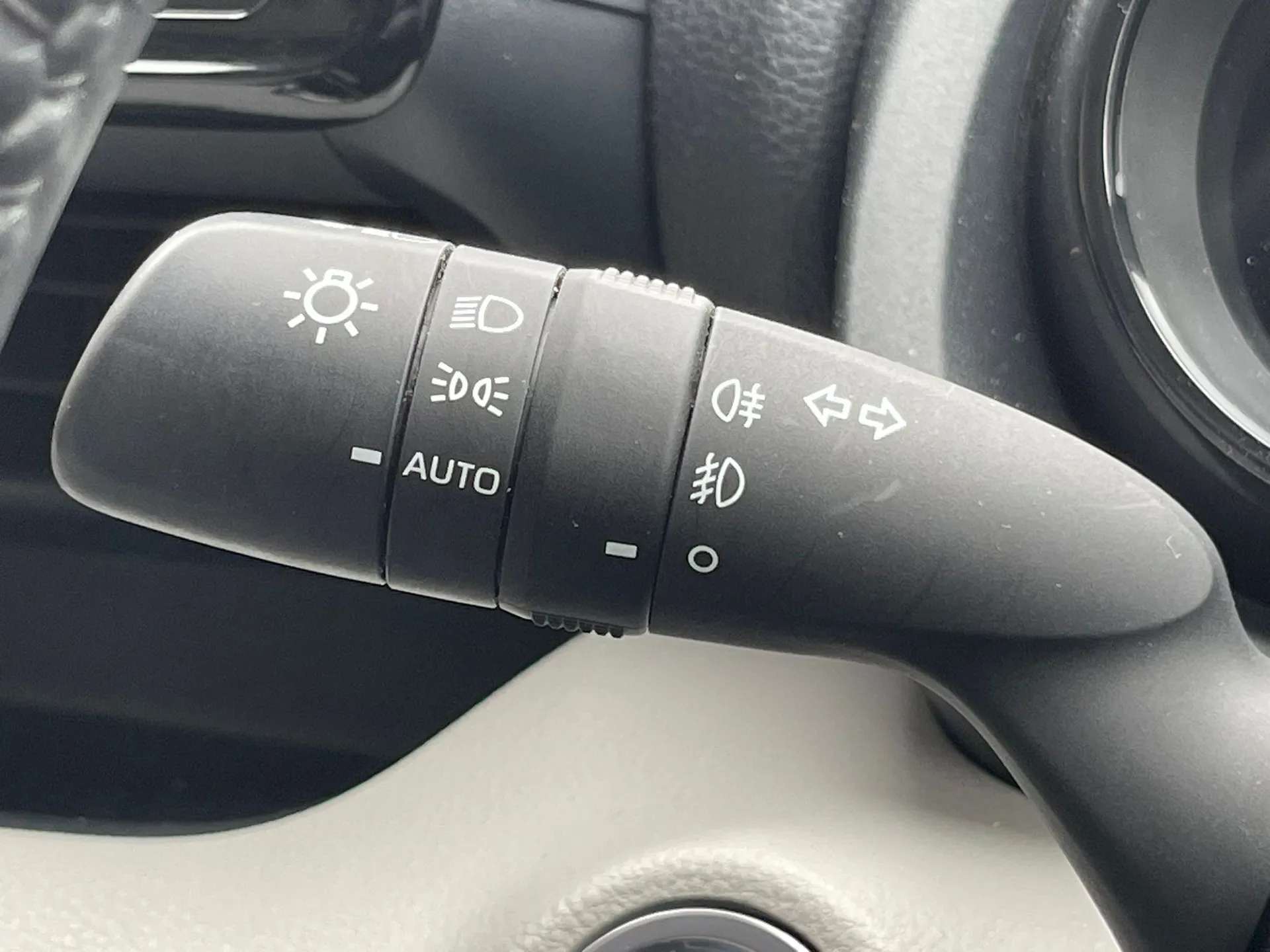 2023 TOYOTA YARIS 2023 TOYOTA YARIS