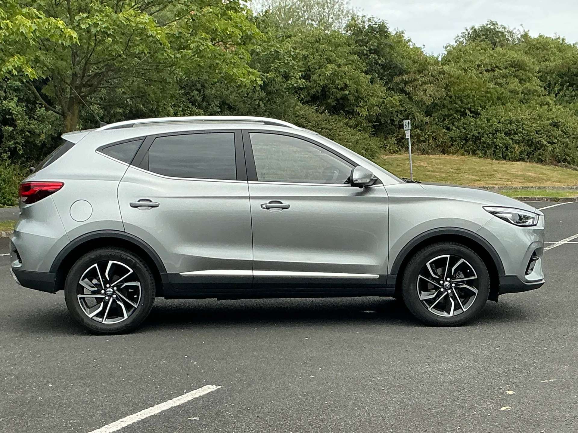2023 MG ZS 2023 MG ZS