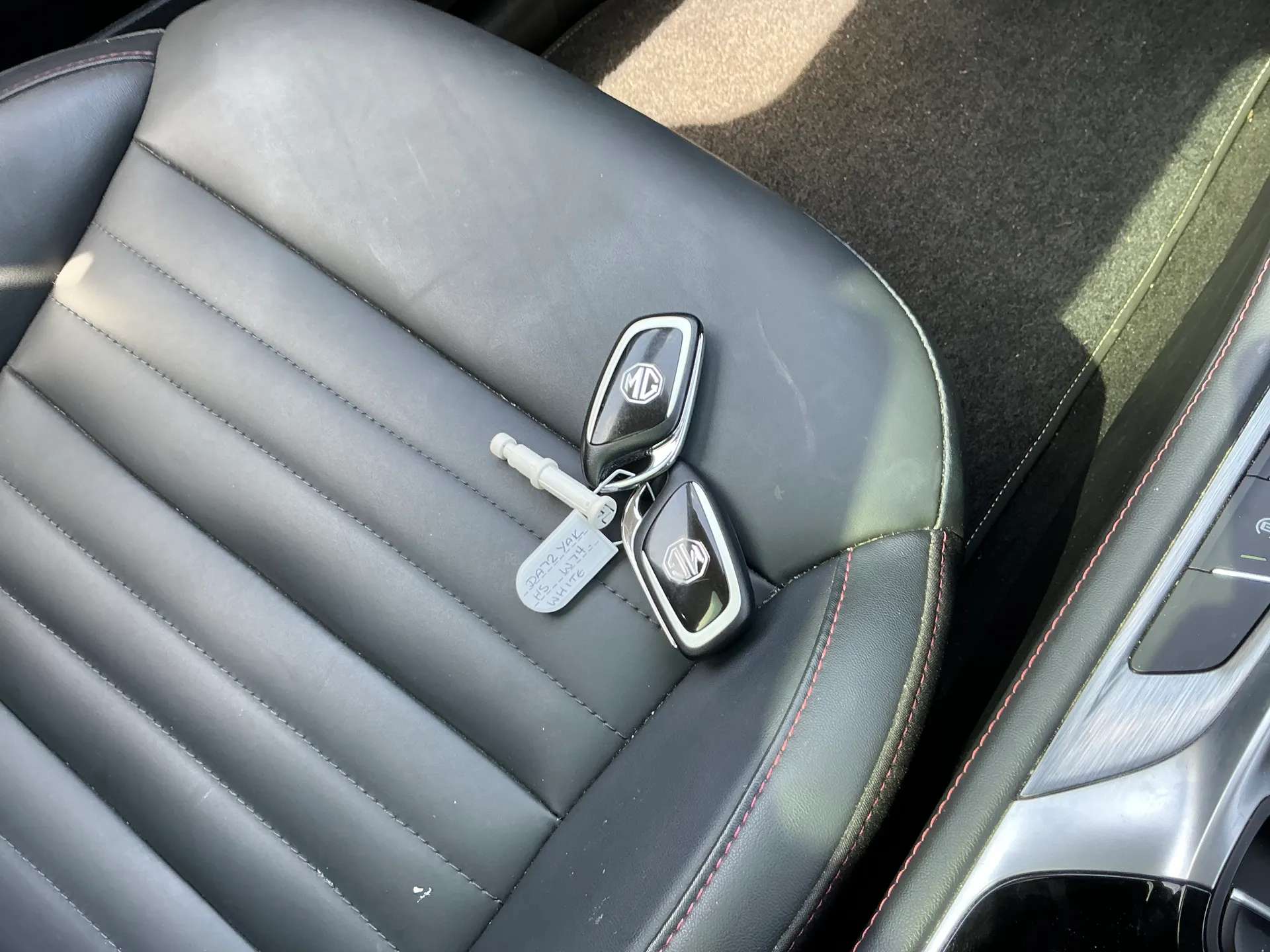 2022 MG HS 2022 MG HS