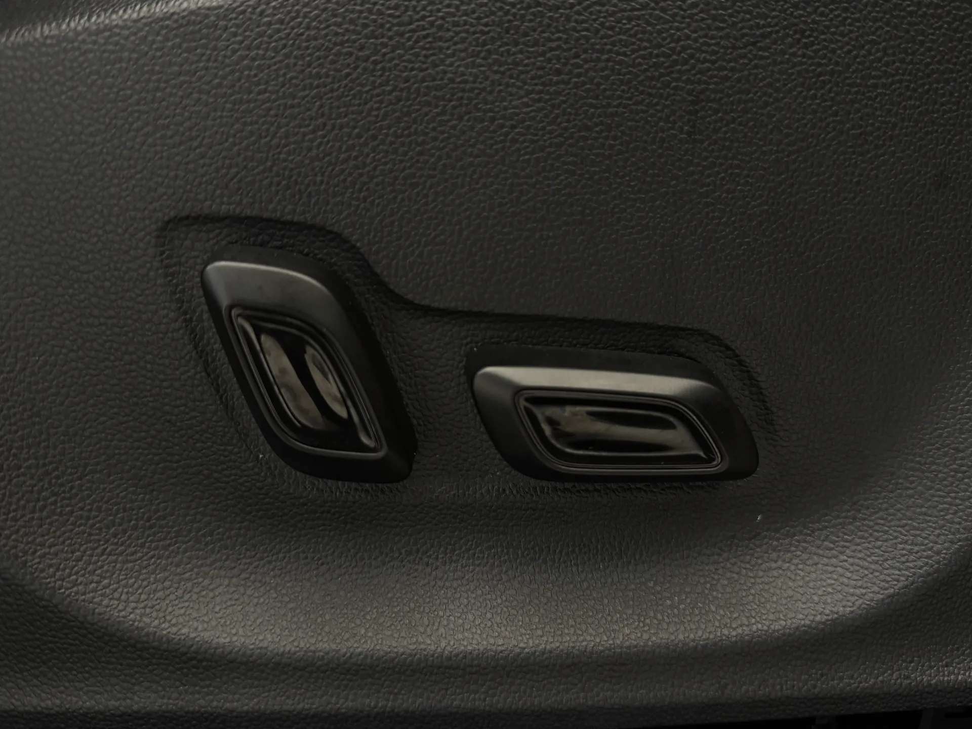 2023 MG ZS 2023 MG ZS