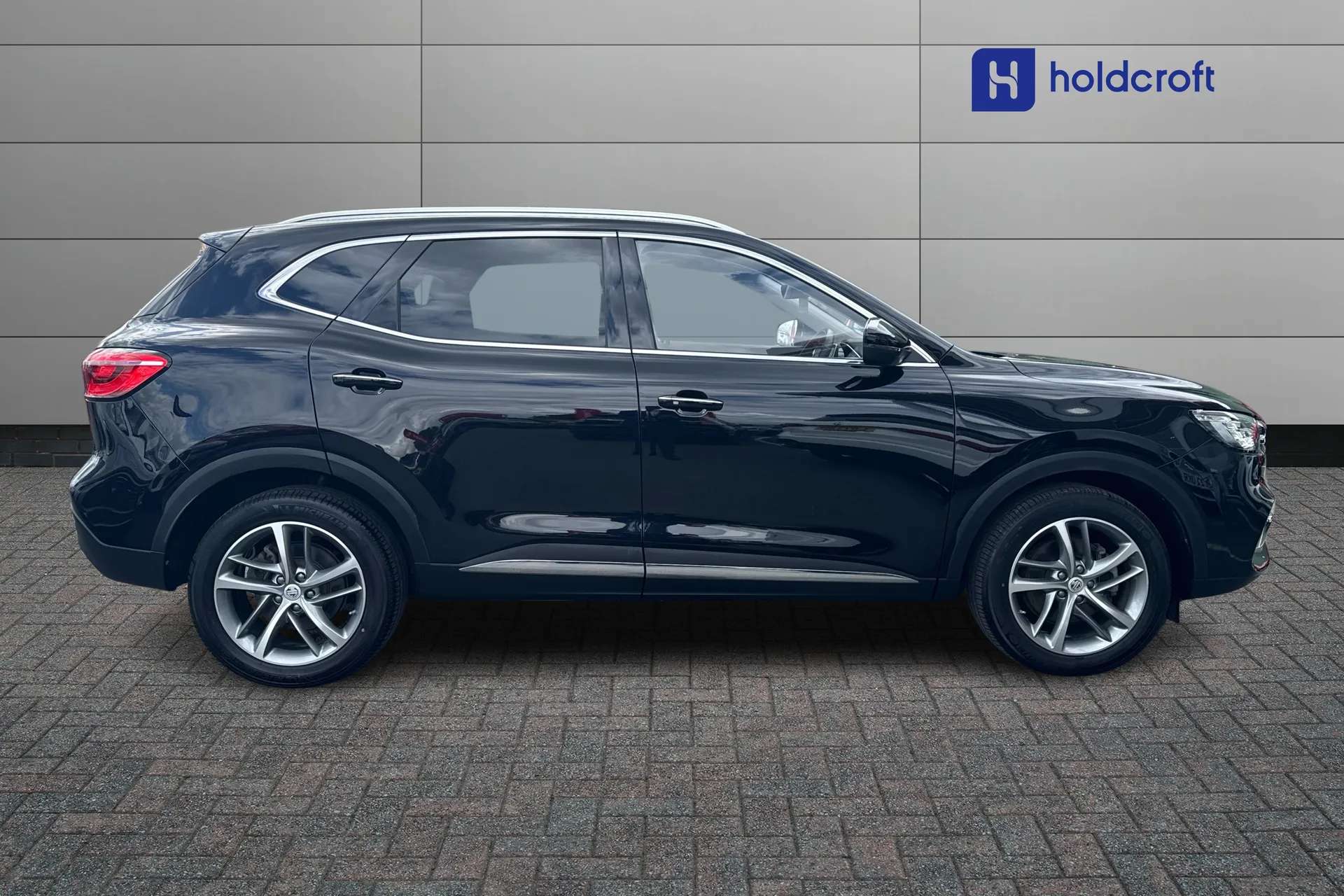 2021 MG HS 2021 MG HS