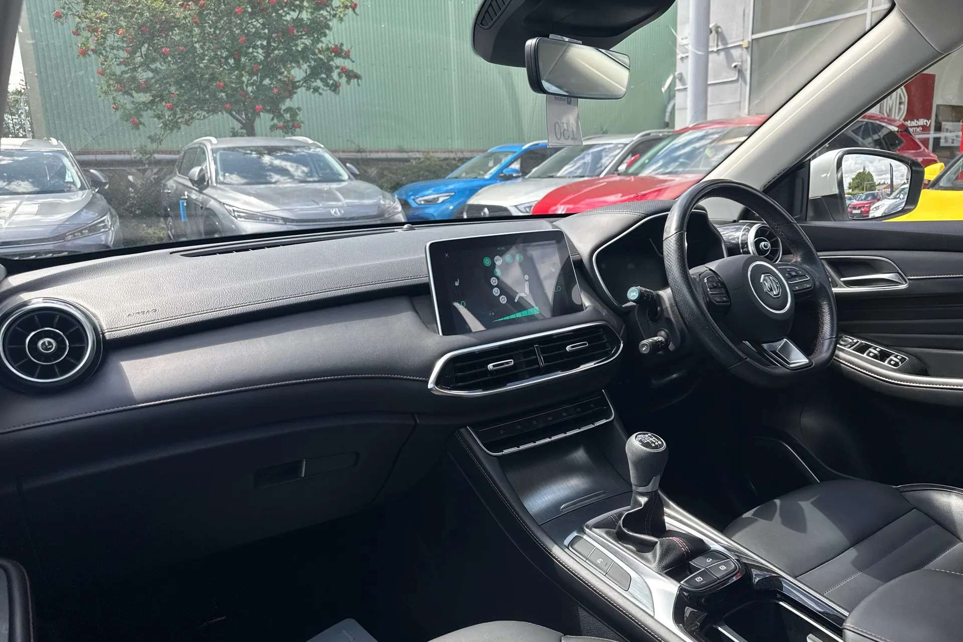 A 2023 MG HS 1.5 T-GDI Exclusive 5dr A 2023 MG HS 1.5 T-GDI Exclusive 5dr
