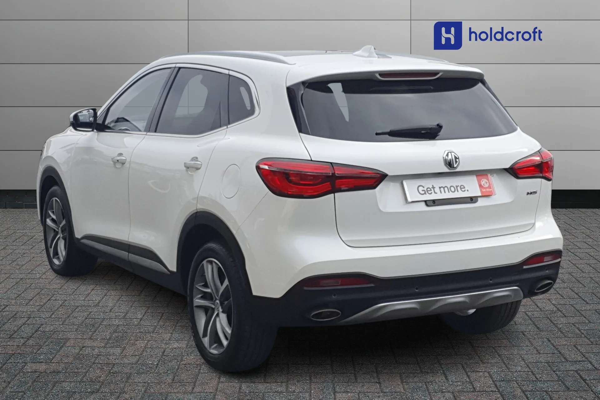 A 2022 MG HS 1.5 T-GDI Exclusive 5dr A 2022 MG HS 1.5 T-GDI Exclusive 5dr