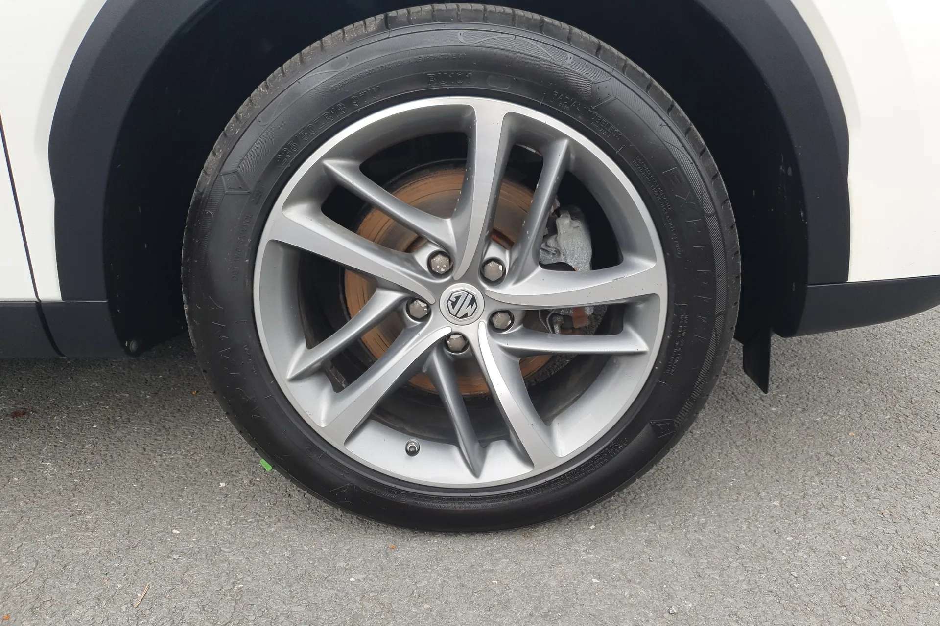 A 2022 MG HS 1.5 T-GDI Exclusive 5dr A 2022 MG HS 1.5 T-GDI Exclusive 5dr