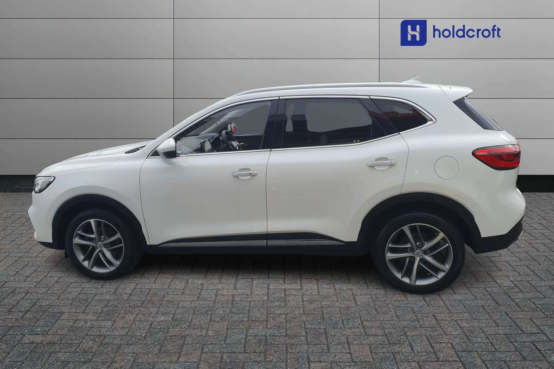 2022 MG HS 2022 MG HS