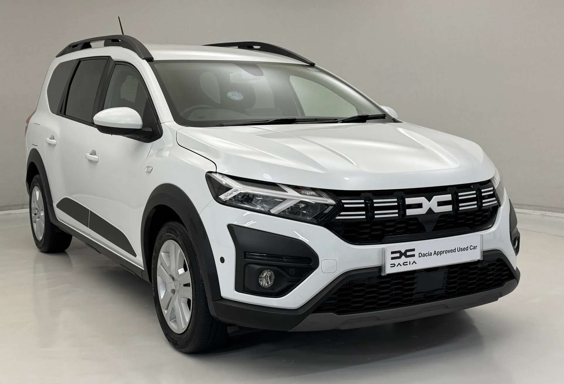 A 2023 DACIA JOGGER 1.0 TCe Expression 5dr A 2023 DACIA JOGGER 1.0 TCe Expression 5dr