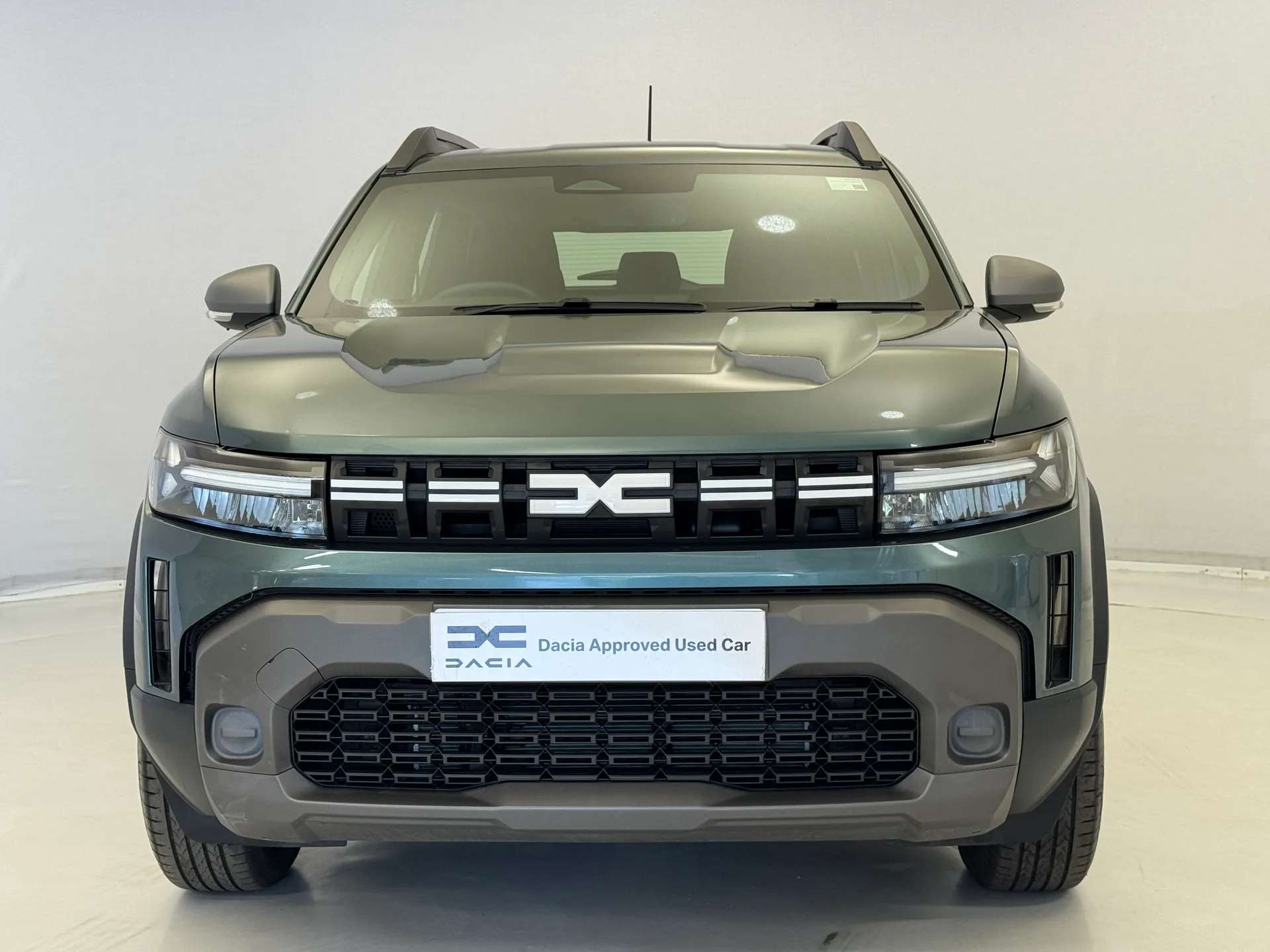 A 2026 DACIA DUSTER 1.2 TCe Mild Hybrid 140 Expression 5dr A 2026 DACIA DUSTER 1.2 TCe Mild Hybrid 140 Expression 5dr