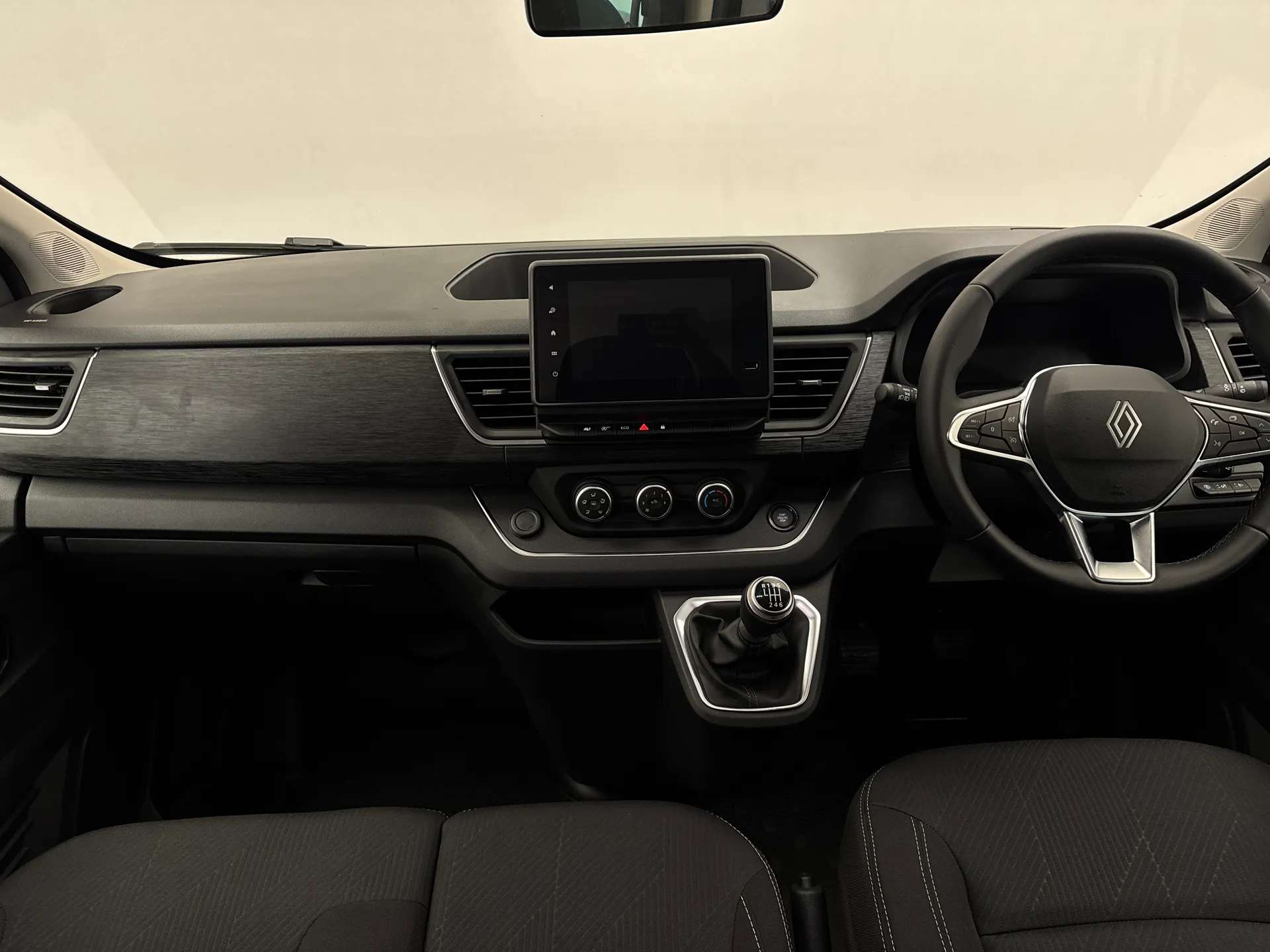 2025 RENAULT TRAFIC 2025 RENAULT TRAFIC