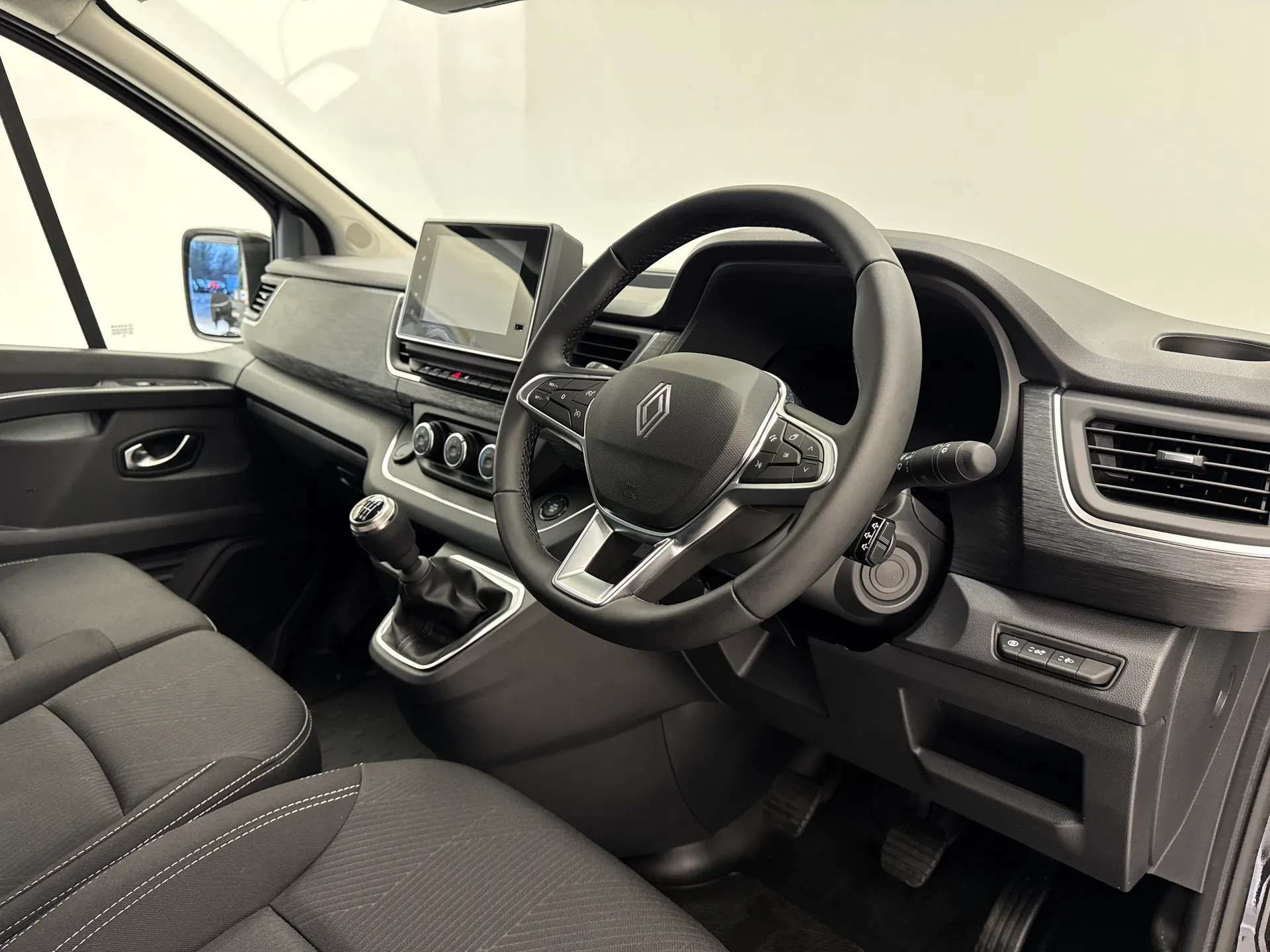 2025 RENAULT TRAFIC 2025 RENAULT TRAFIC