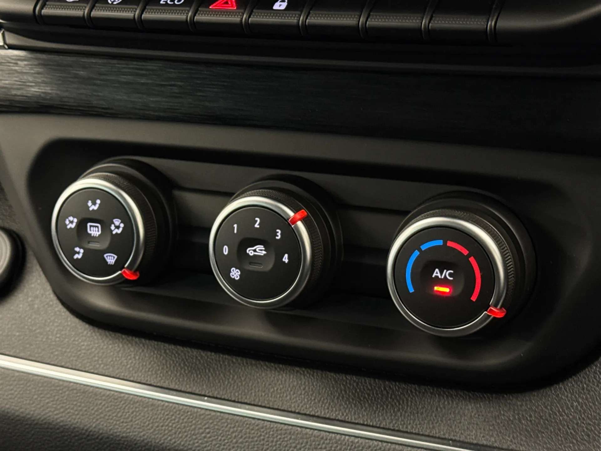 2025 RENAULT TRAFIC 2025 RENAULT TRAFIC