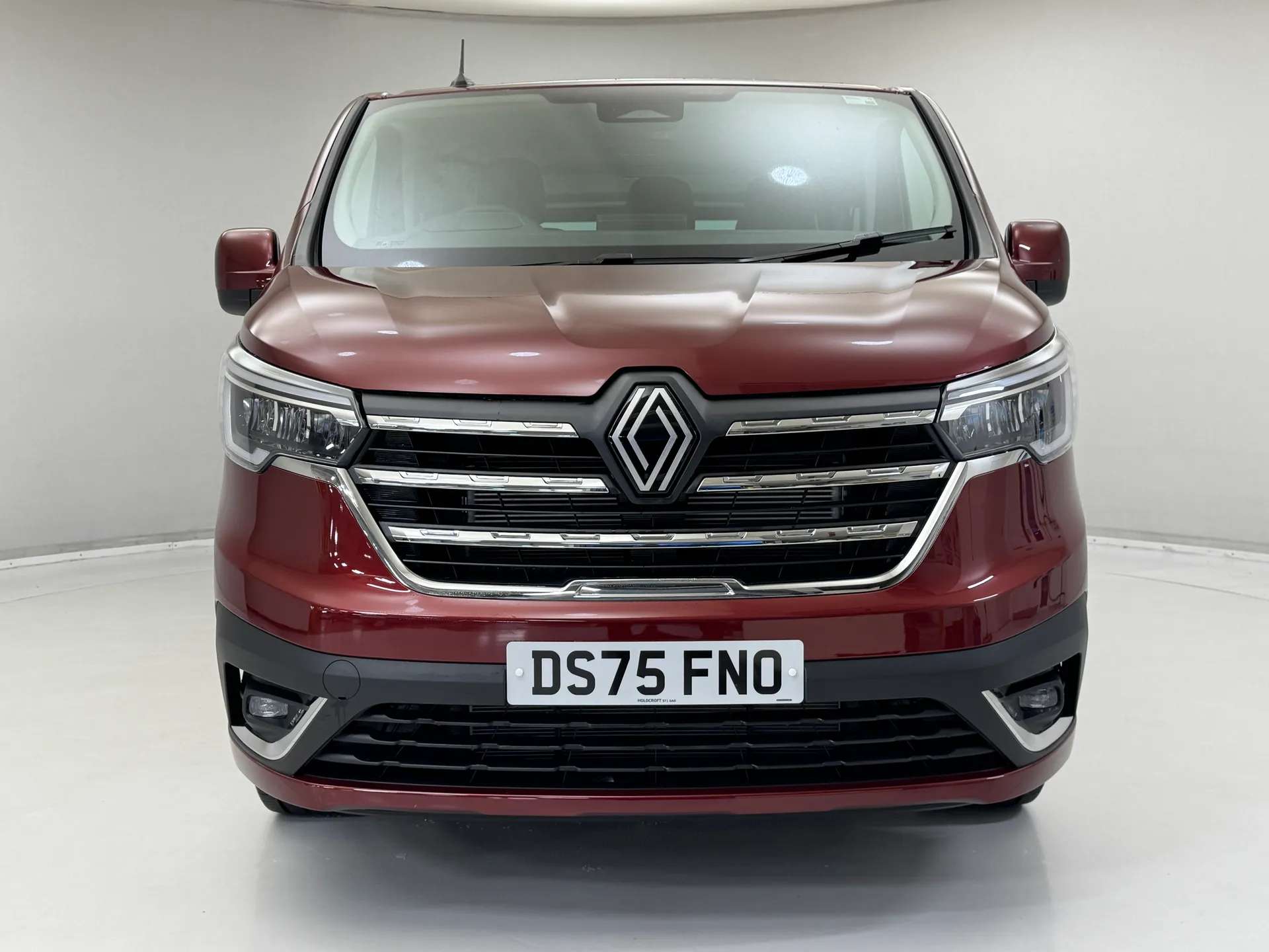 A 2025 RENAULT TRAFIC SL28 EXTRA BLUE DC SL28 Sport Minibus Double Cab 5dr Diesel EDC L1 H1 Euro 6 (s/s) ( A 2025 RENAULT TRAFIC SL28 EXTRA BLUE DC SL28 Sport Minibus Double Cab 5dr Diesel EDC L1 H1 Euro 6 (s/s) (