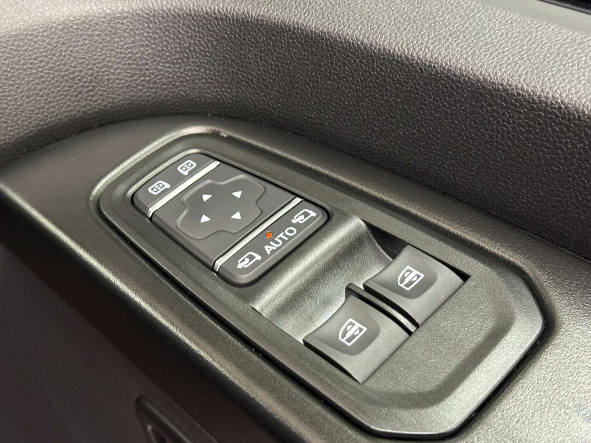 2025 RENAULT TRAFIC SL28 EXTRA BLUE DC 2025 RENAULT TRAFIC SL28 EXTRA BLUE DC