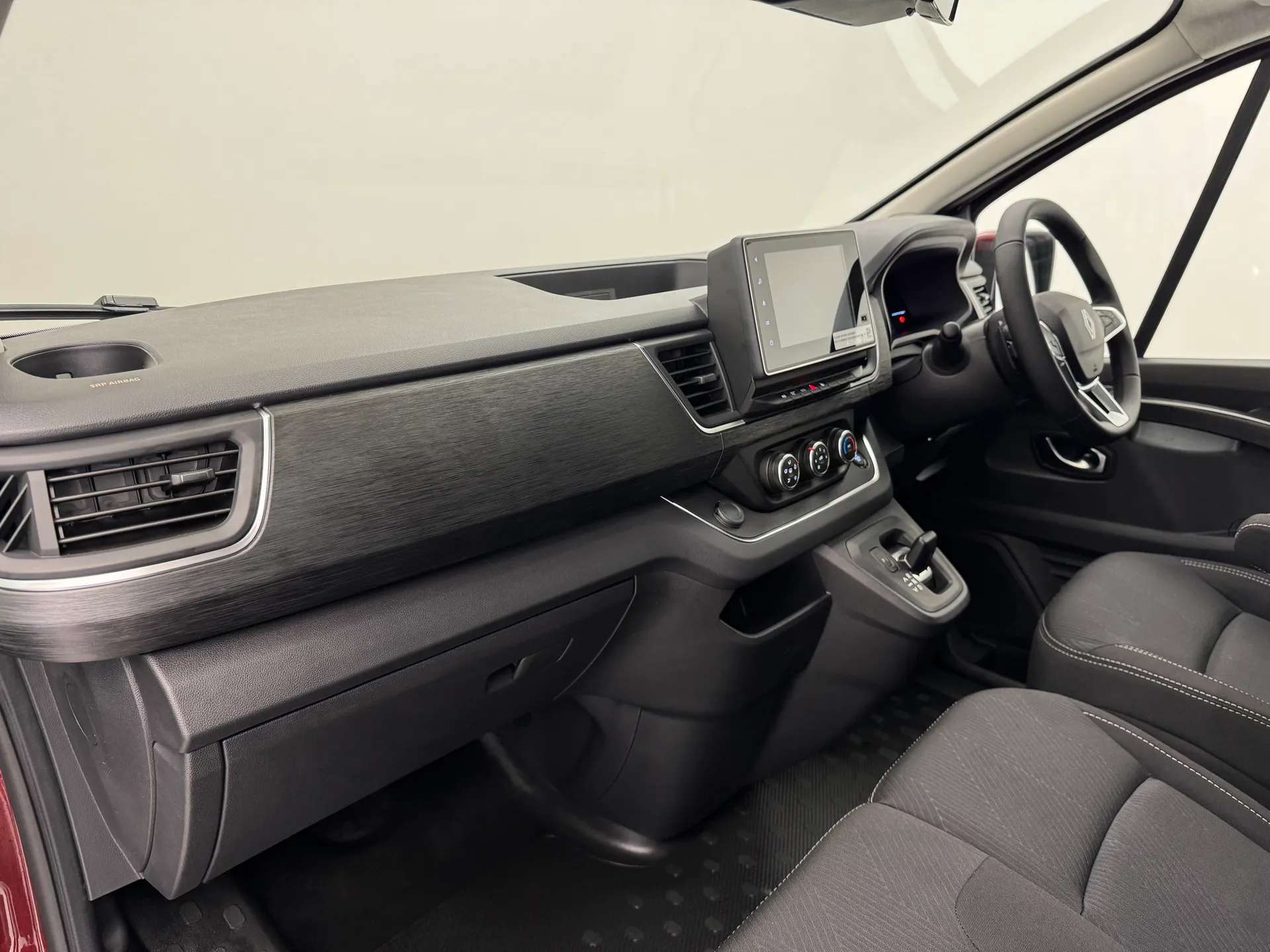 2025 RENAULT TRAFIC SL28 EXTRA BLUE DC 2025 RENAULT TRAFIC SL28 EXTRA BLUE DC