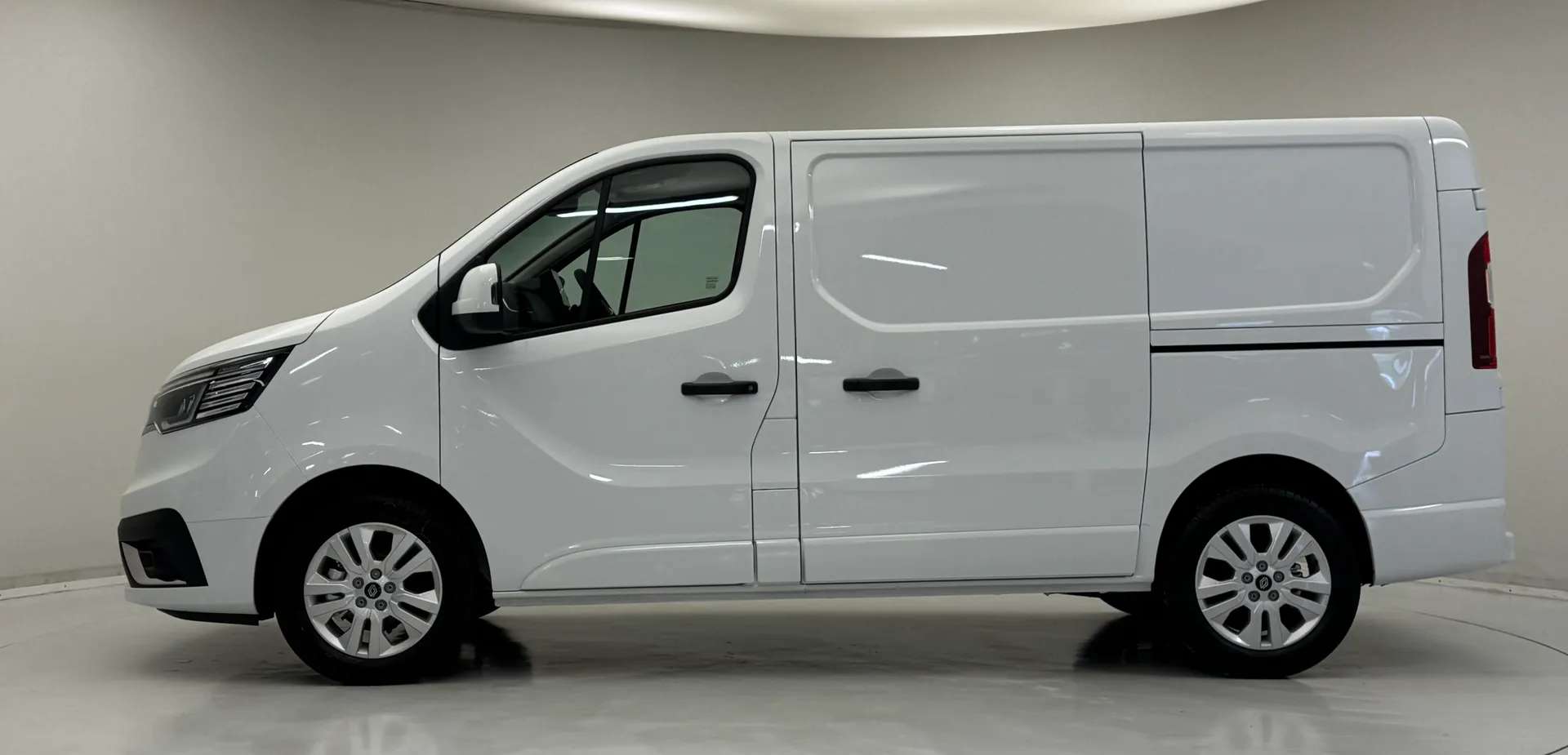 2026 RENAULT TRAFIC 2026 RENAULT TRAFIC