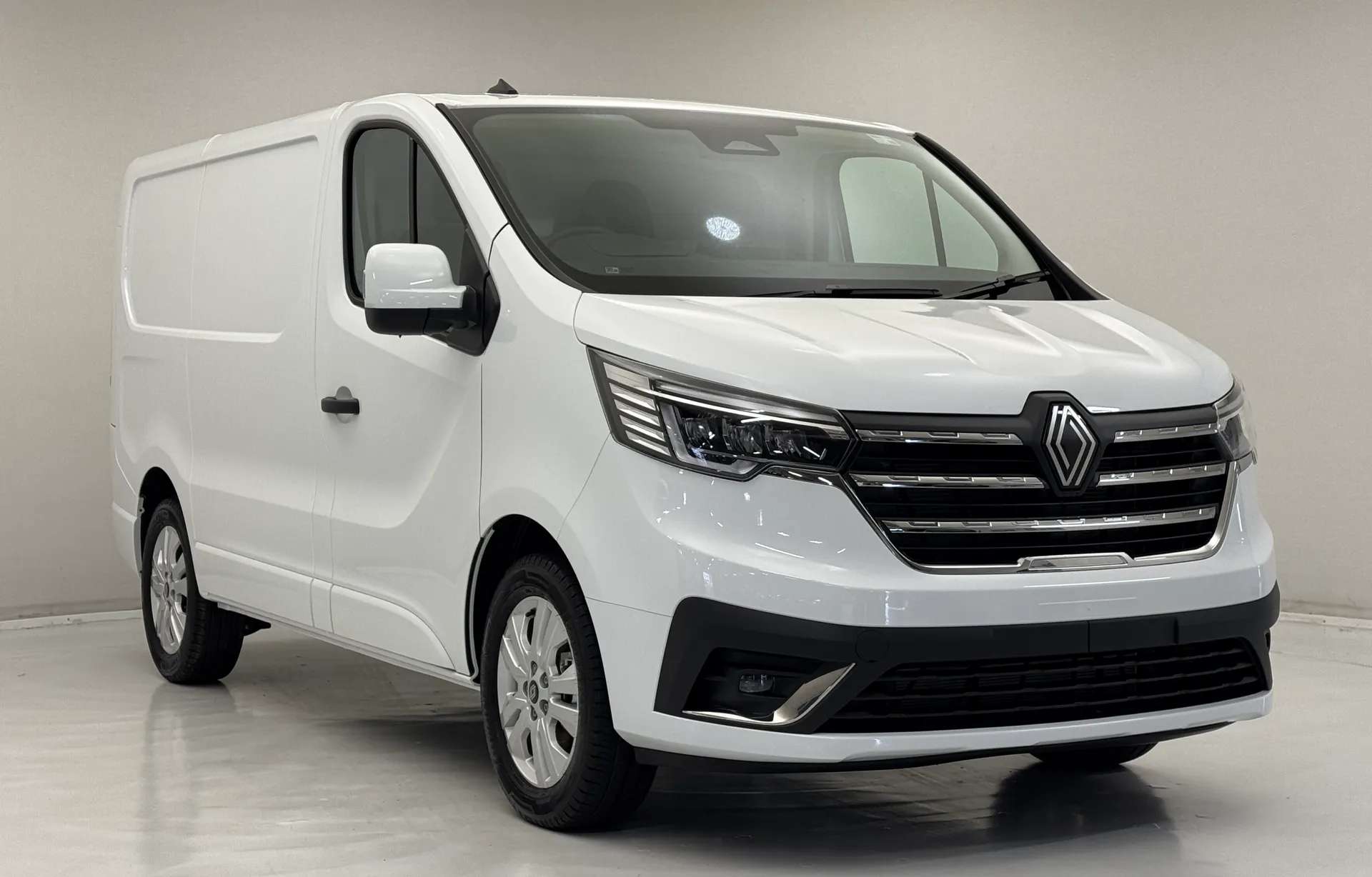 2026 RENAULT TRAFIC 2026 RENAULT TRAFIC