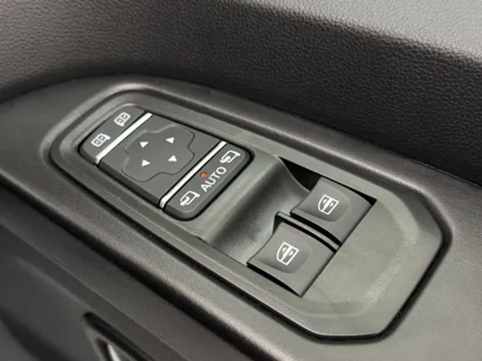 2026 RENAULT TRAFIC 2026 RENAULT TRAFIC