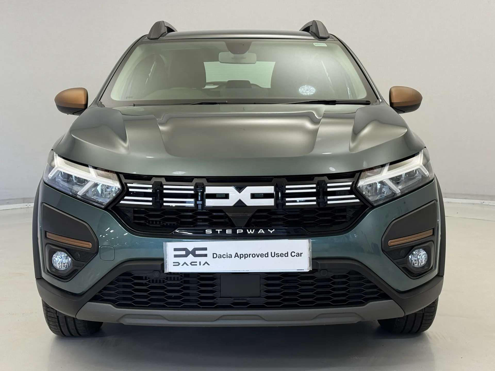 A 2024 DACIA SANDERO STEPWAY 1.0 TCe Extreme 5dr A 2024 DACIA SANDERO STEPWAY 1.0 TCe Extreme 5dr