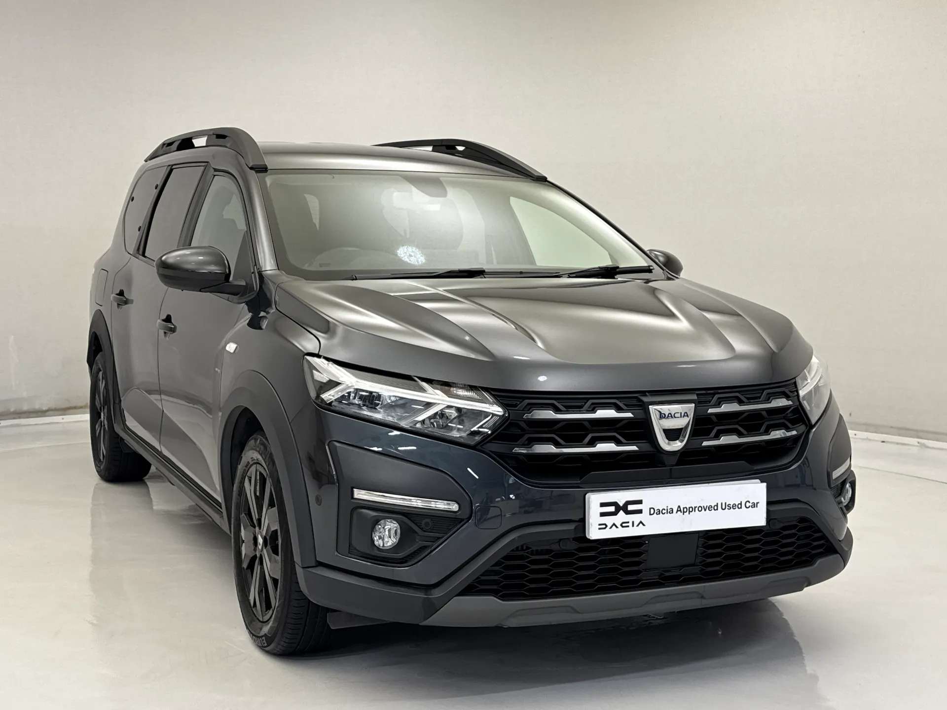 A 2022 DACIA JOGGER 1.0 TCe Extreme SE 5dr A 2022 DACIA JOGGER 1.0 TCe Extreme SE 5dr