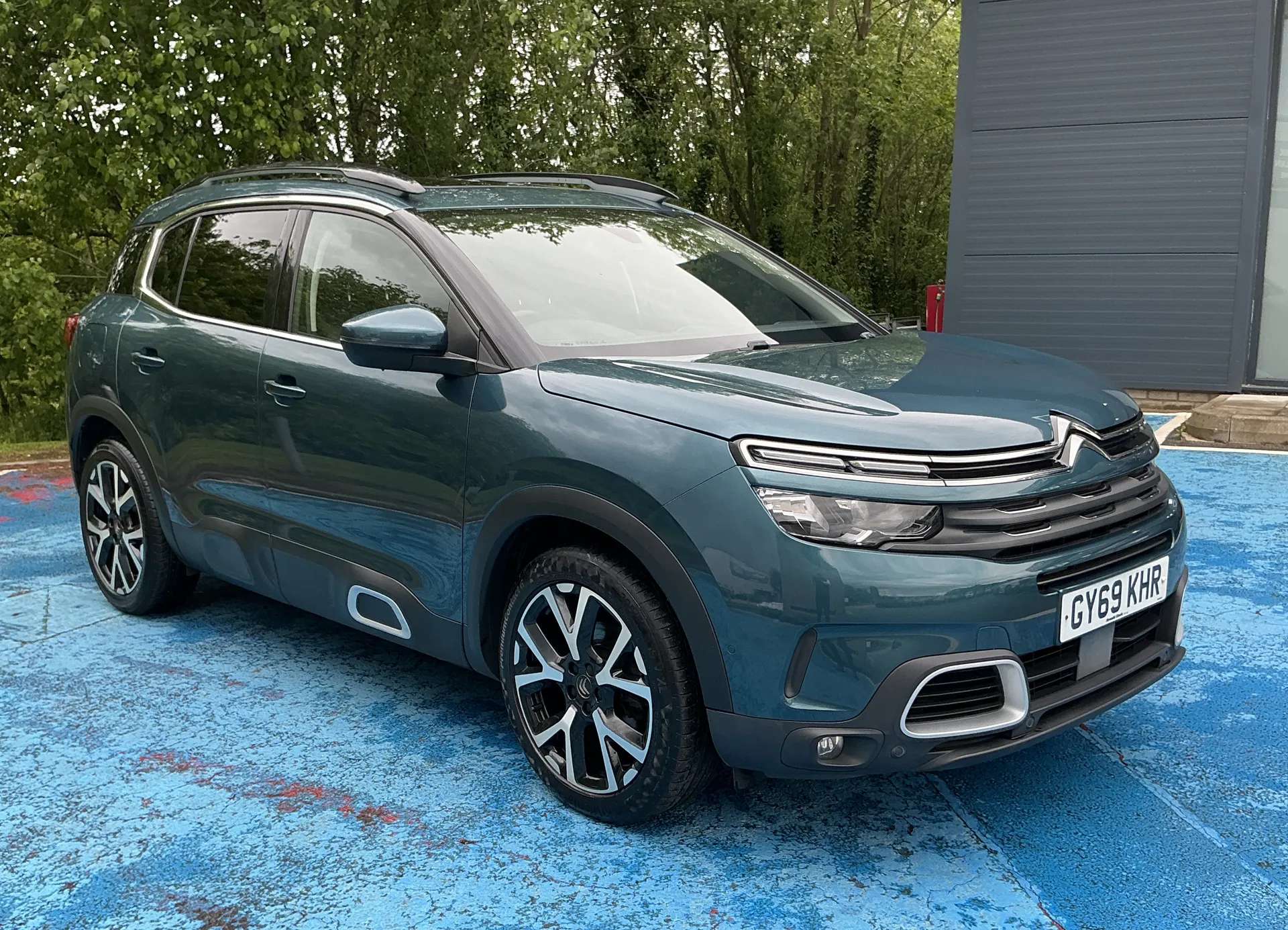 A 2019 CITROEN C5 AIRCROSS 1.2 PureTech 130 Flair Plus 5dr A 2019 CITROEN C5 AIRCROSS 1.2 PureTech 130 Flair Plus 5dr