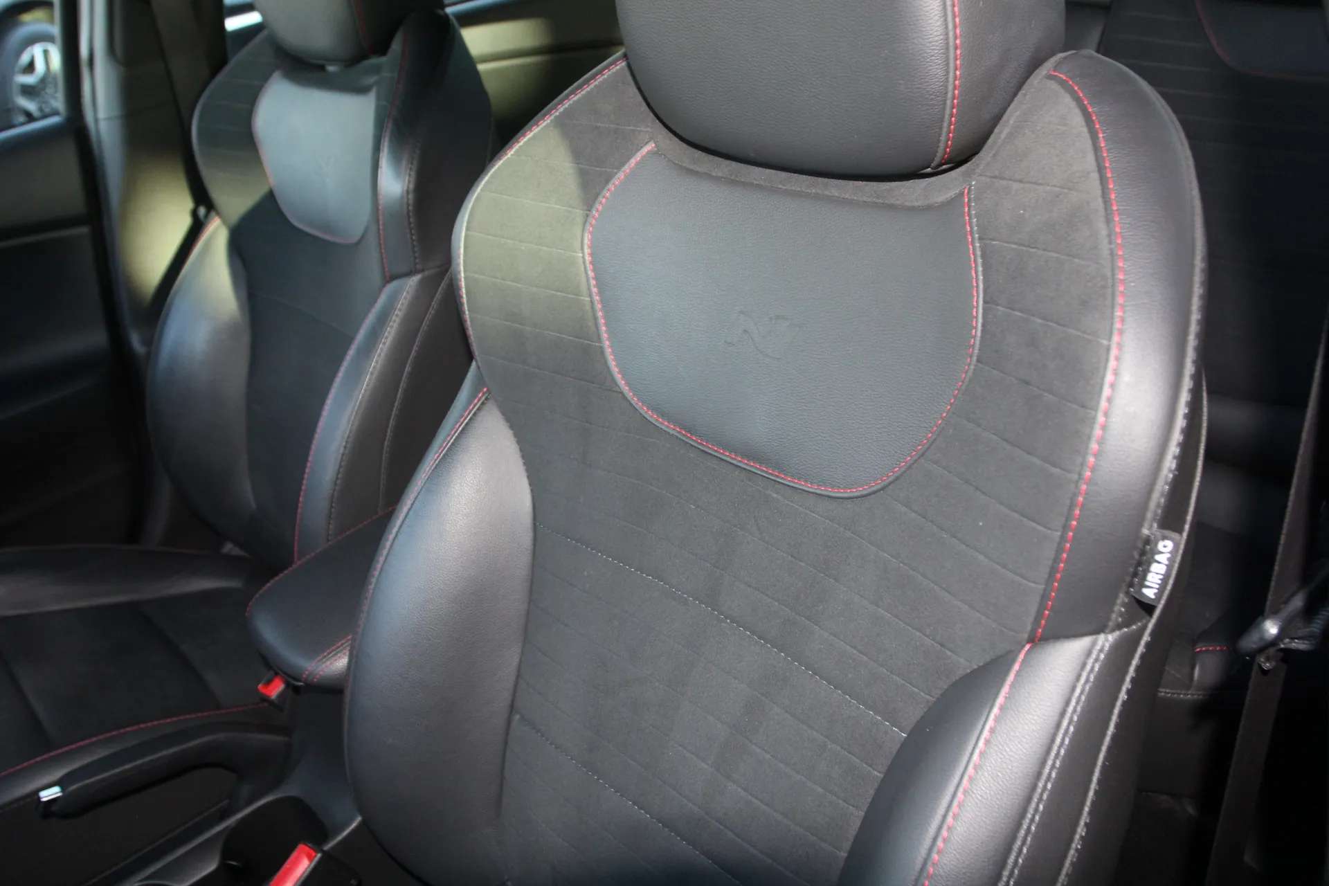 2019 HYUNDAI I30 FASTBACK 2019 HYUNDAI I30 FASTBACK