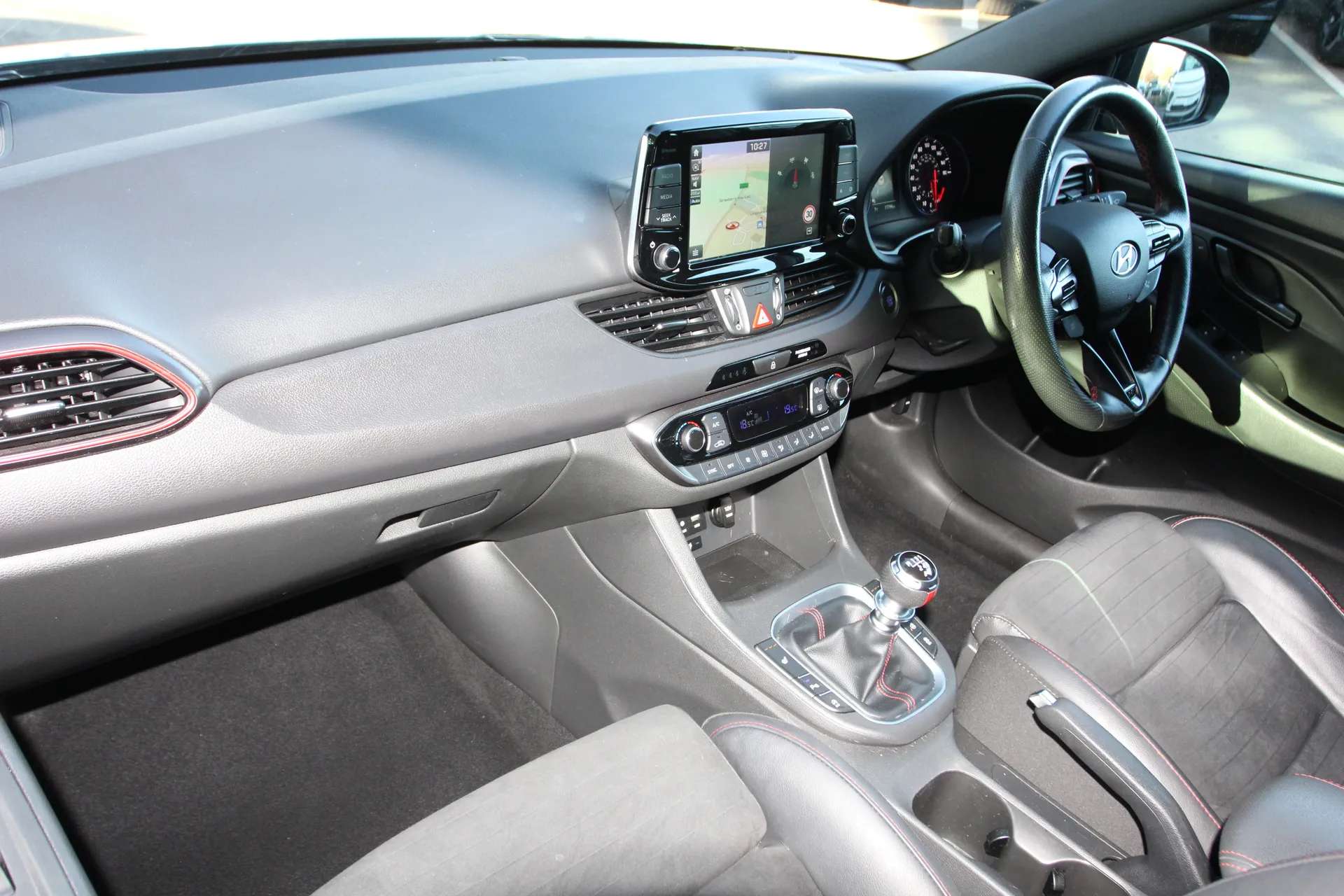 2019 HYUNDAI I30 FASTBACK 2019 HYUNDAI I30 FASTBACK