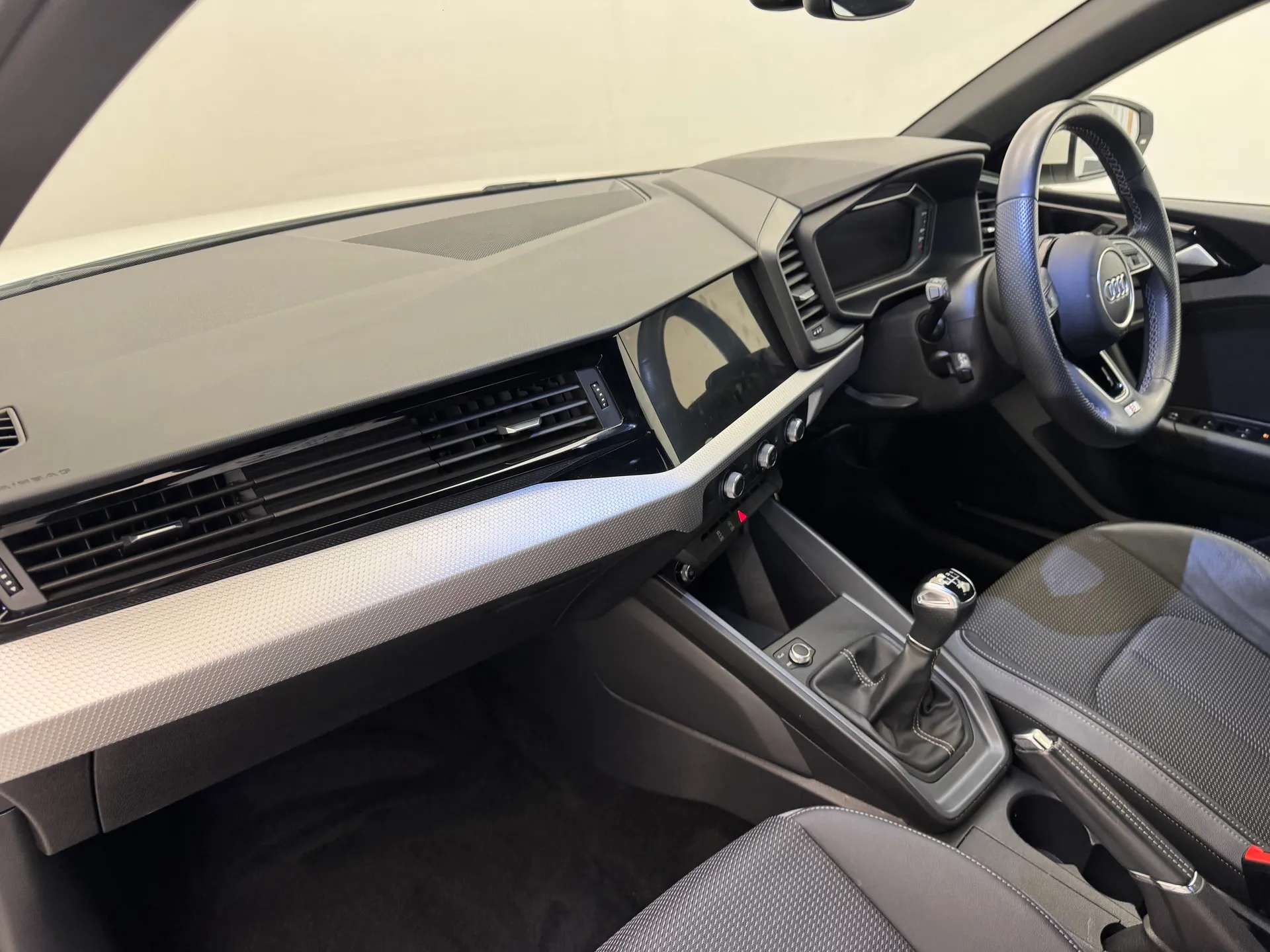 2023 AUDI A1 2023 AUDI A1