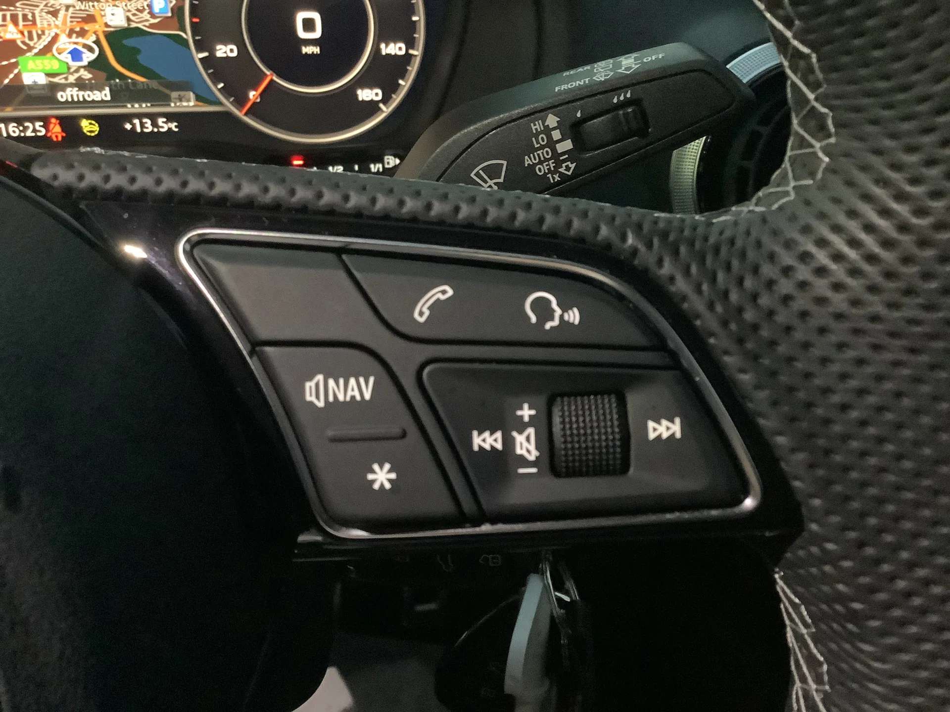 2023 AUDI Q2 2023 AUDI Q2