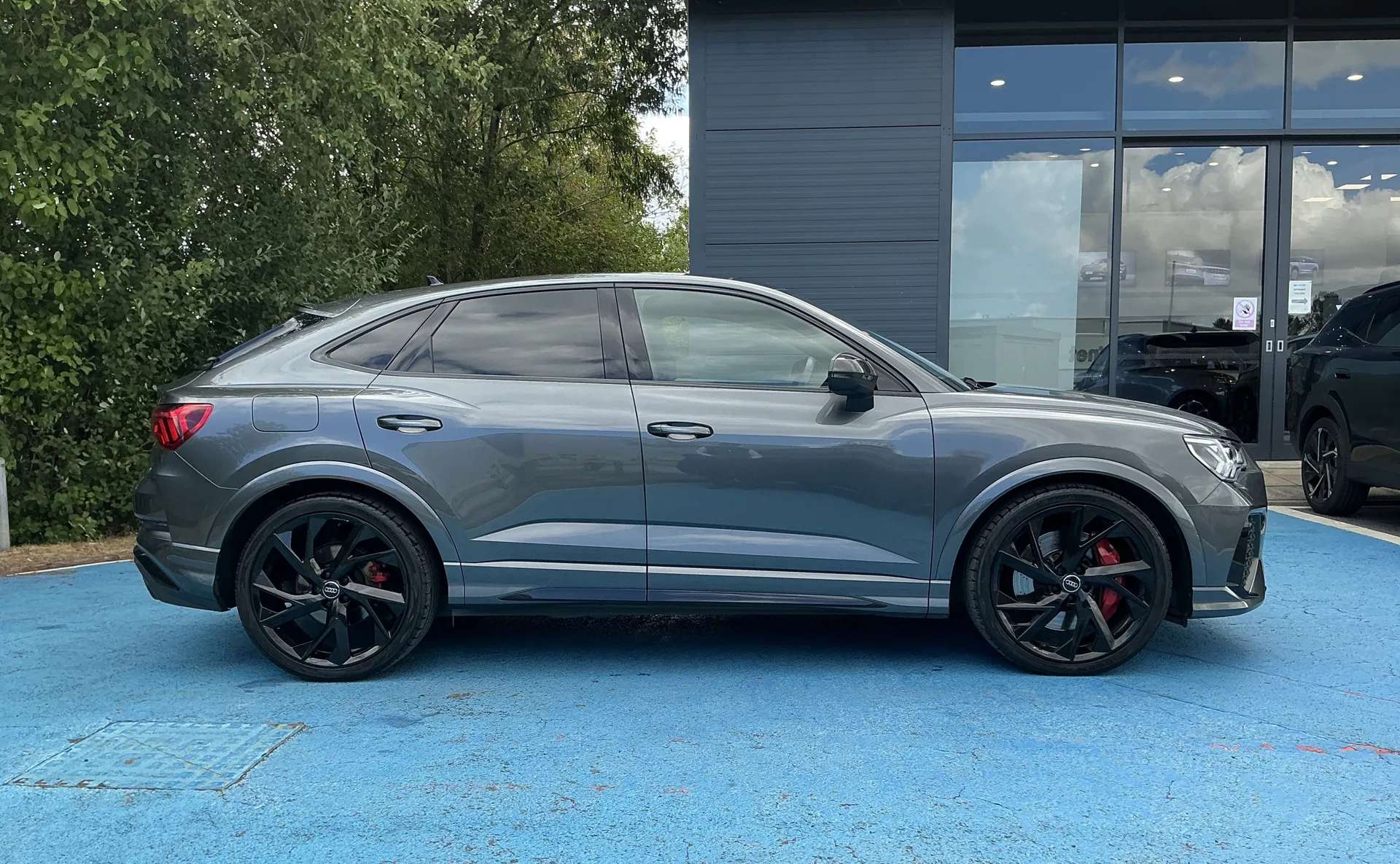 2020 AUDI RS Q3 2020 AUDI RS Q3
