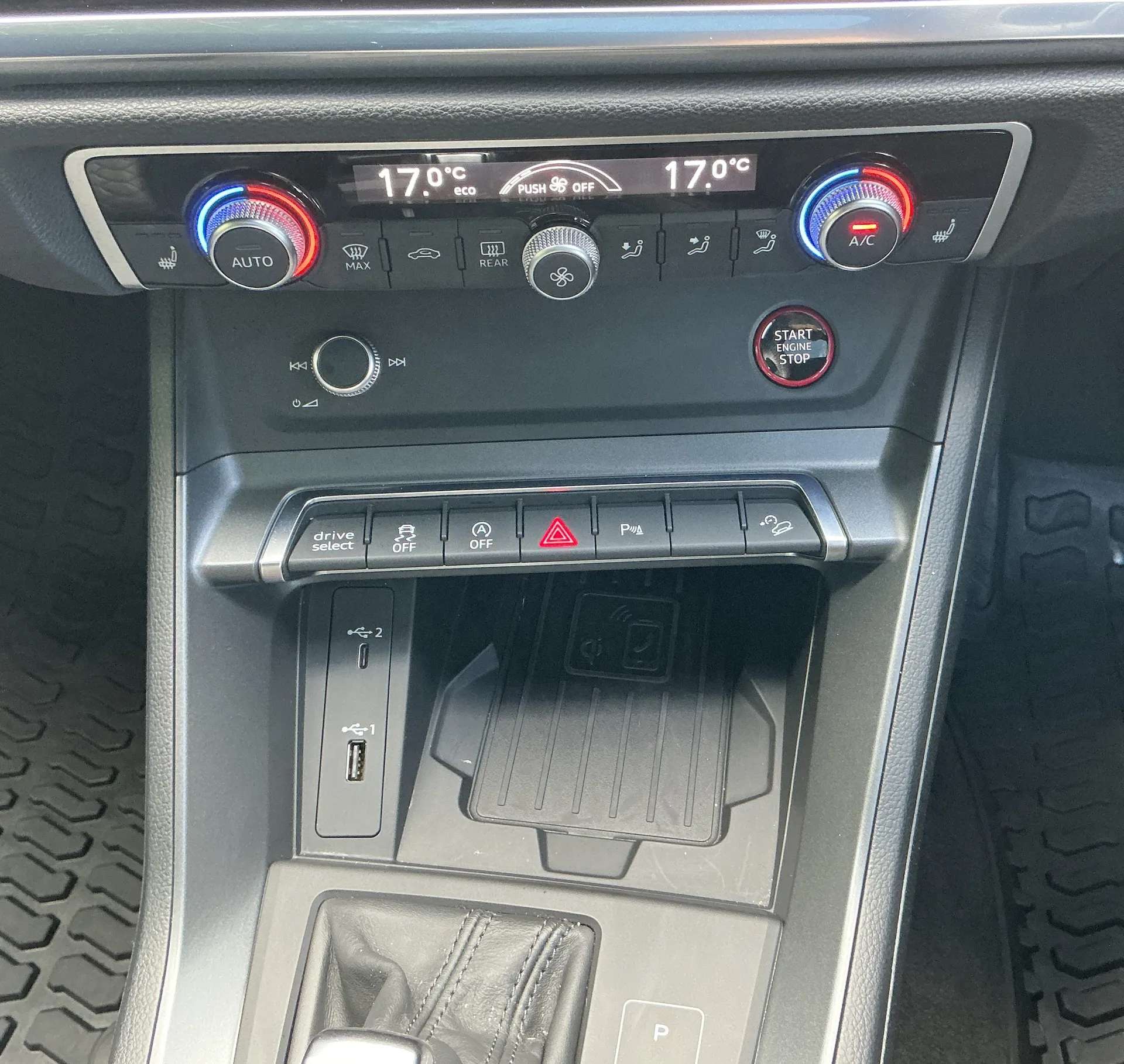 2020 AUDI RS Q3 2020 AUDI RS Q3