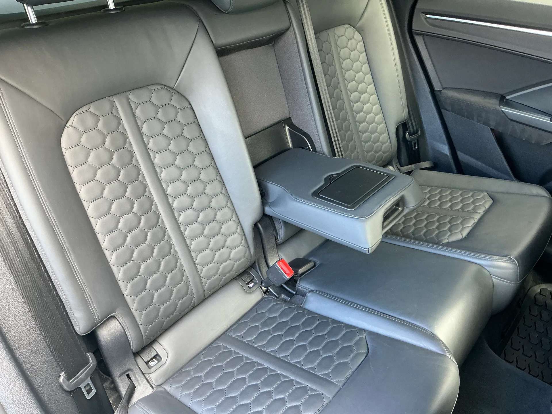 2020 AUDI RS Q3 2020 AUDI RS Q3
